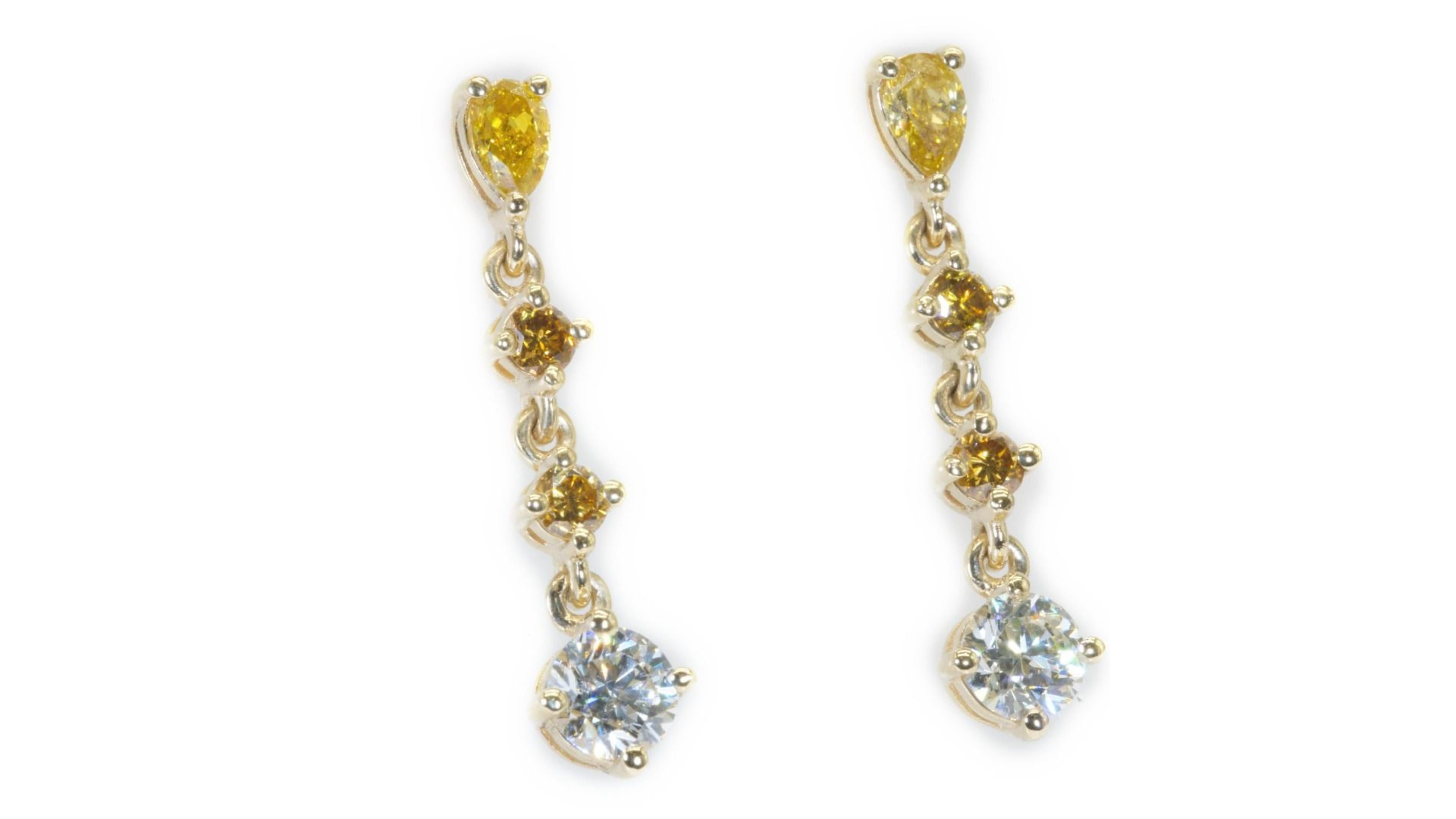 Glamorous 1.56ct. Mix Shapes Dangling Diamond Earrings  In New Condition For Sale In רמת גן, IL