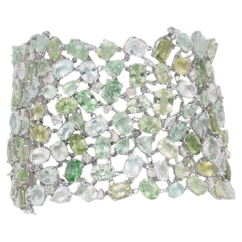 Bracelet glamour en or blanc 18k de 169,58ct de tourmalines et diamants en vente