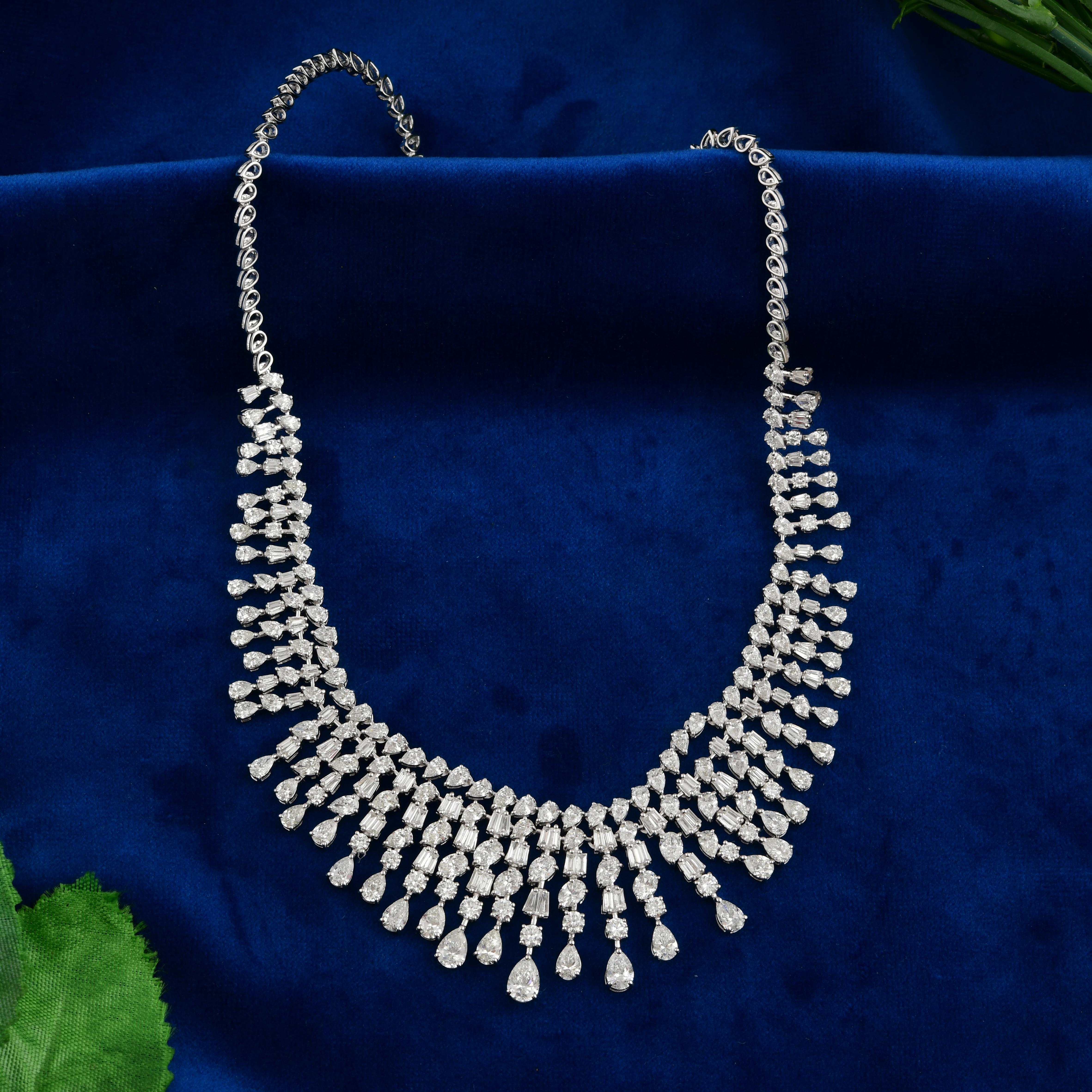 Glamuroso collar de diamantes naturales de 18,96 quilates de oro blanco de 18 quilates en Nuevo estado para la venta en Diera, Dubai