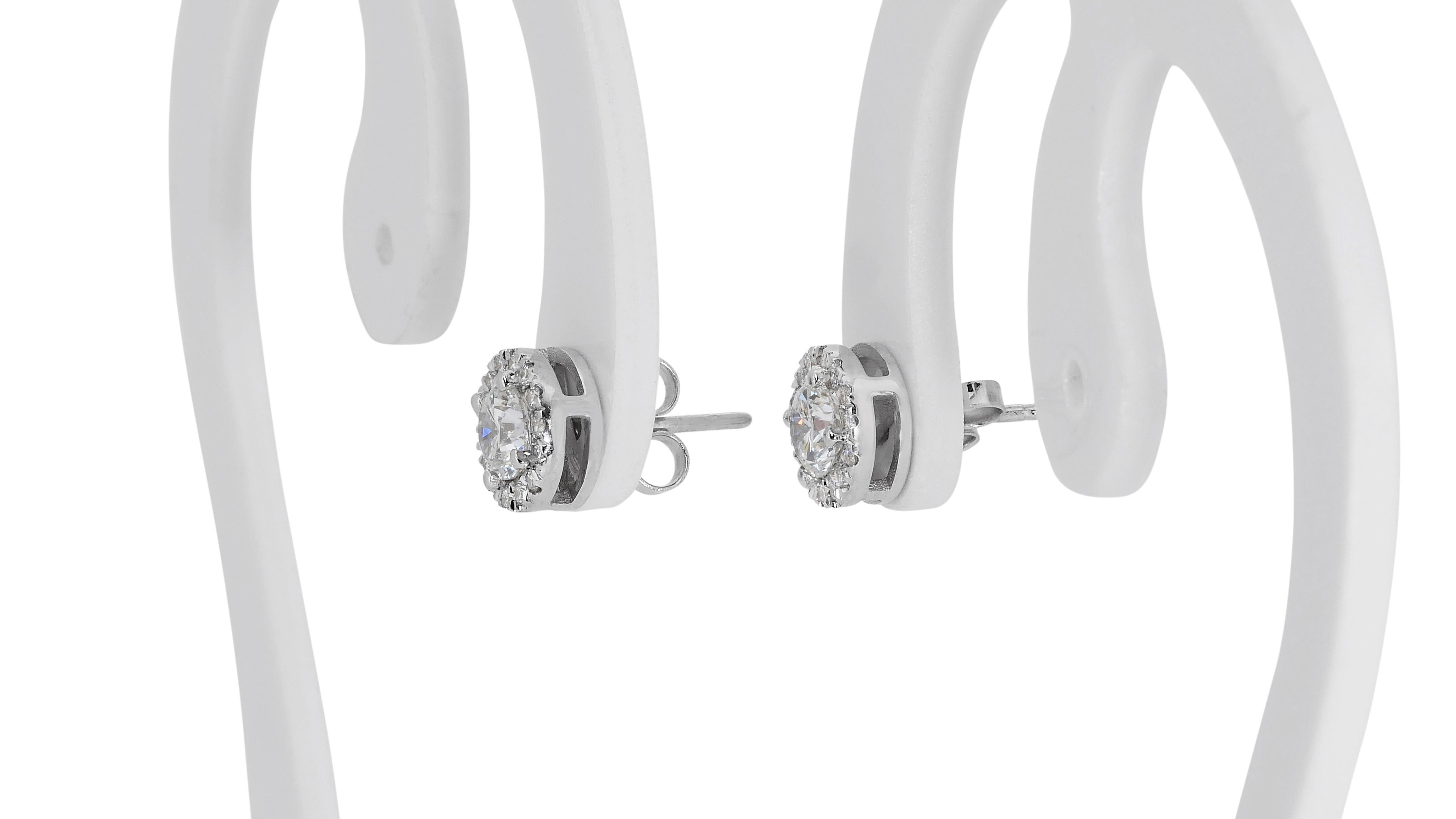 Glamorous 18k White Gold Halo Earrings w/ 1.05 Carat Natural Diamonds GIA Cert For Sale 2