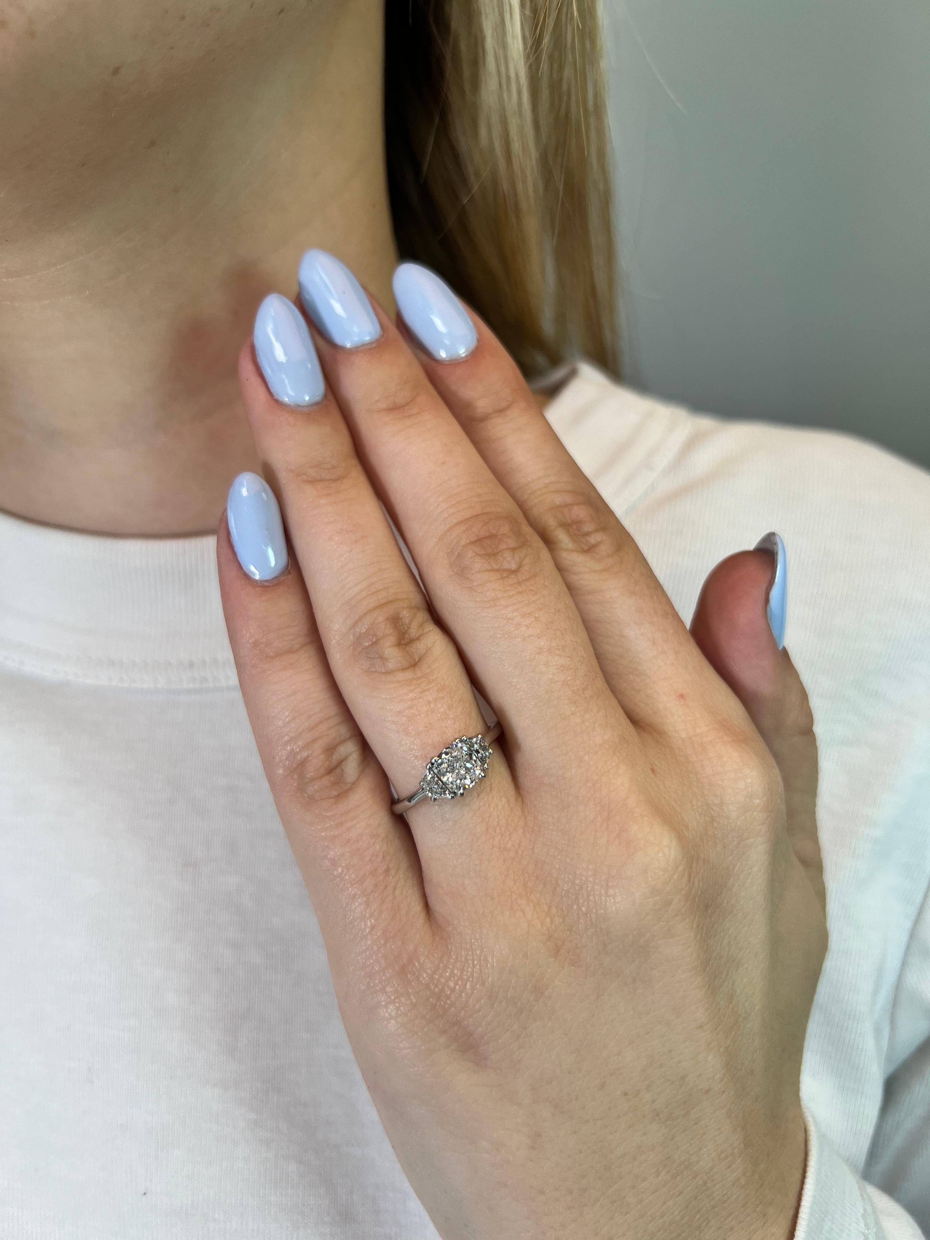 Glamouröser Ring aus 18 Karat Weißgold mit natürlichem Diamanten mit 1,25 Karat - GIA & AIG zertifiziert im Angebot 7