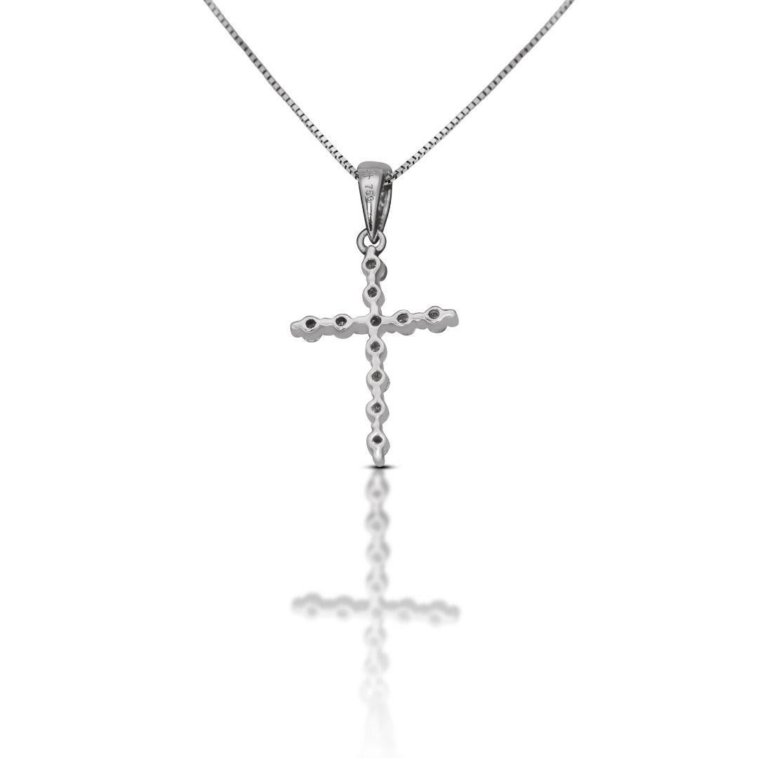 Glamorous 18k White Gold Necklace with 0.15 Natural Diamond For Sale 2