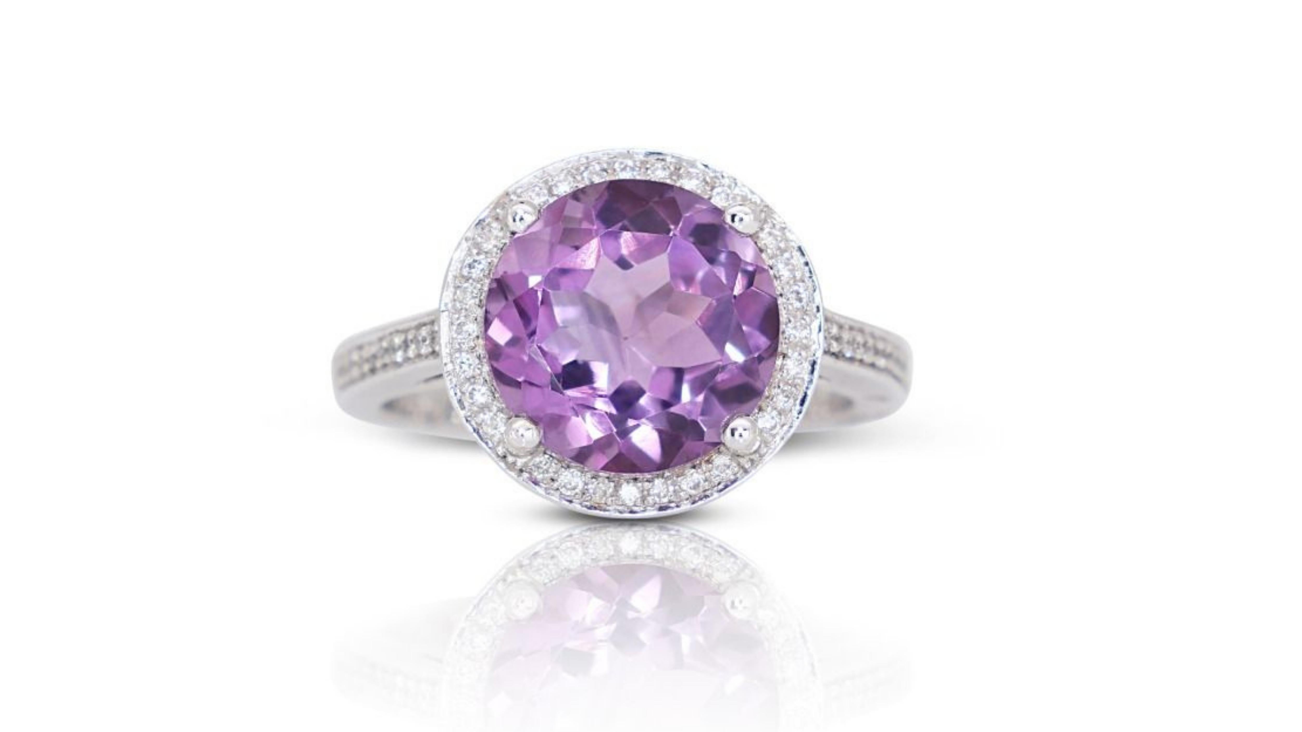Glamorous 18k White Gold Ring 3.52ct. Round Brilliant Pave Amethyst Ring In New Condition For Sale In רמת גן, IL