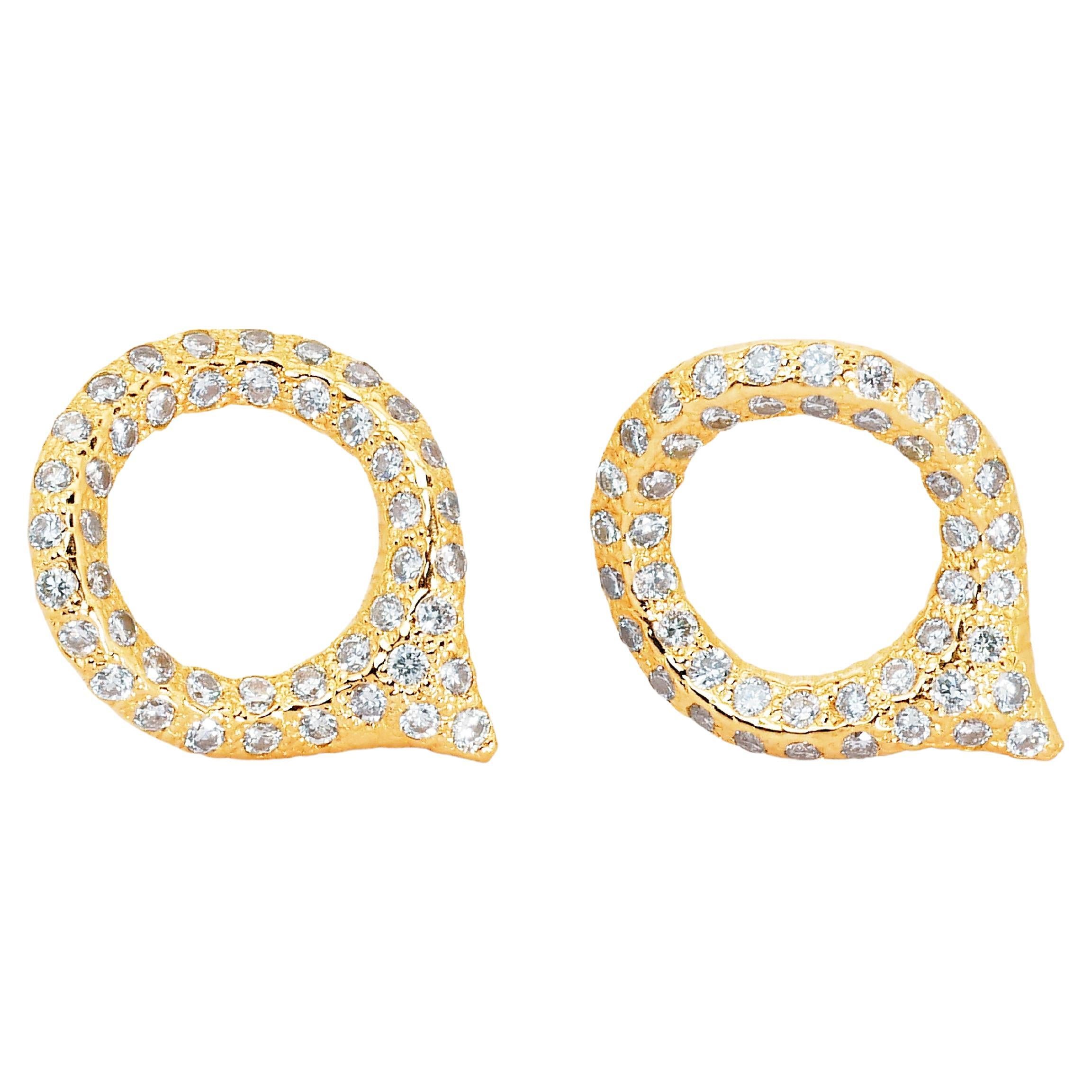 Glamorous 18k Yellow Gold Earrings w/ 1.28ct Natural Diamonds IGI Certificate For Sale