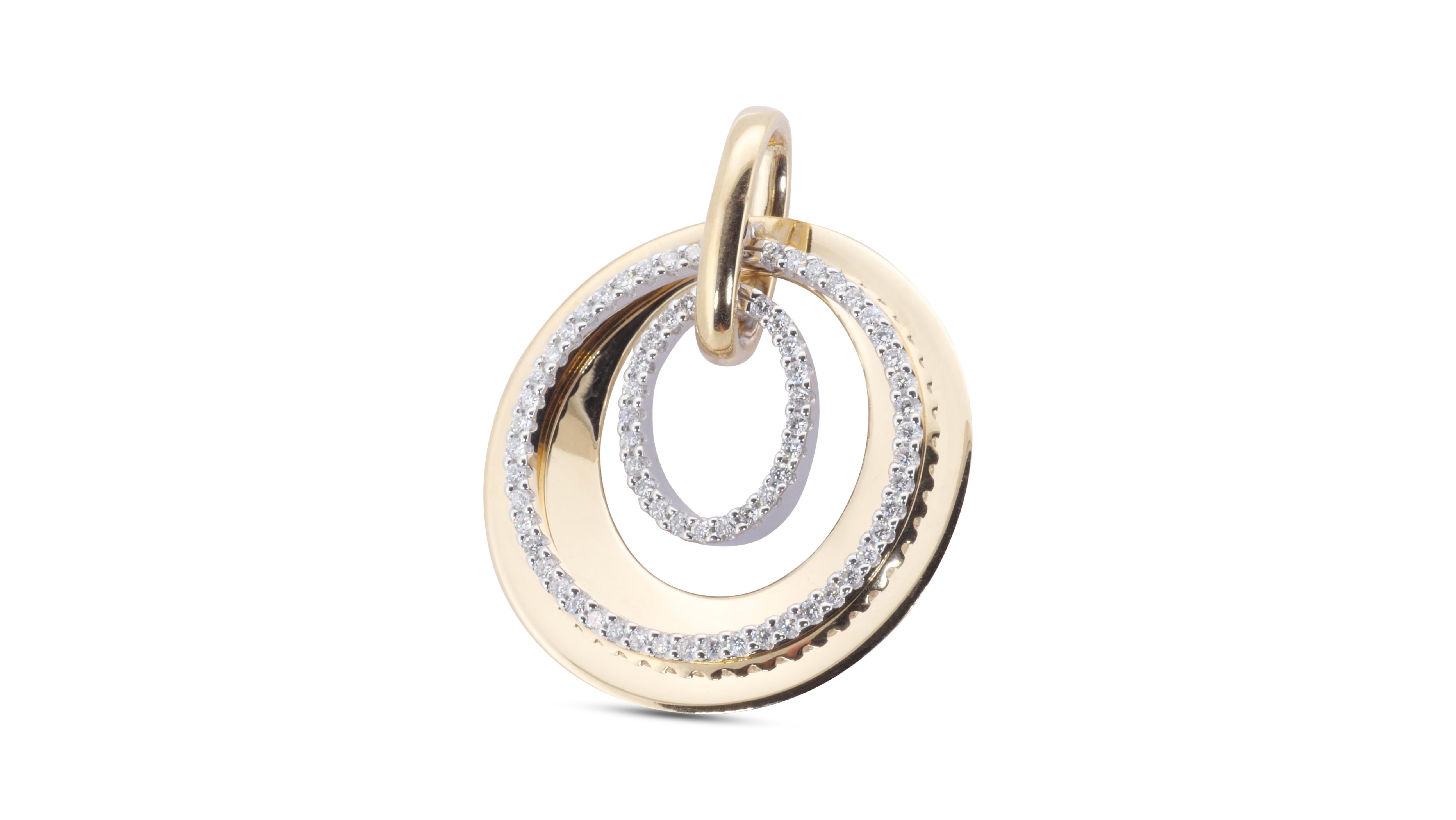 Glamorous 18k Yellow Gold Pendant w/ 4.6 Carat Natural Diamonds In New Condition In רמת גן, IL