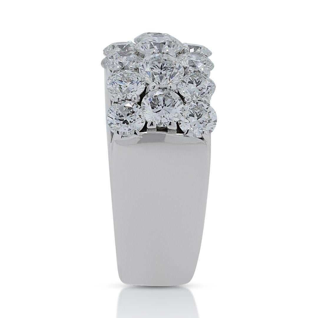 Anello glamour con pavé di diamanti da 1,92 carati in oro bianco 14 carati in vendita 2