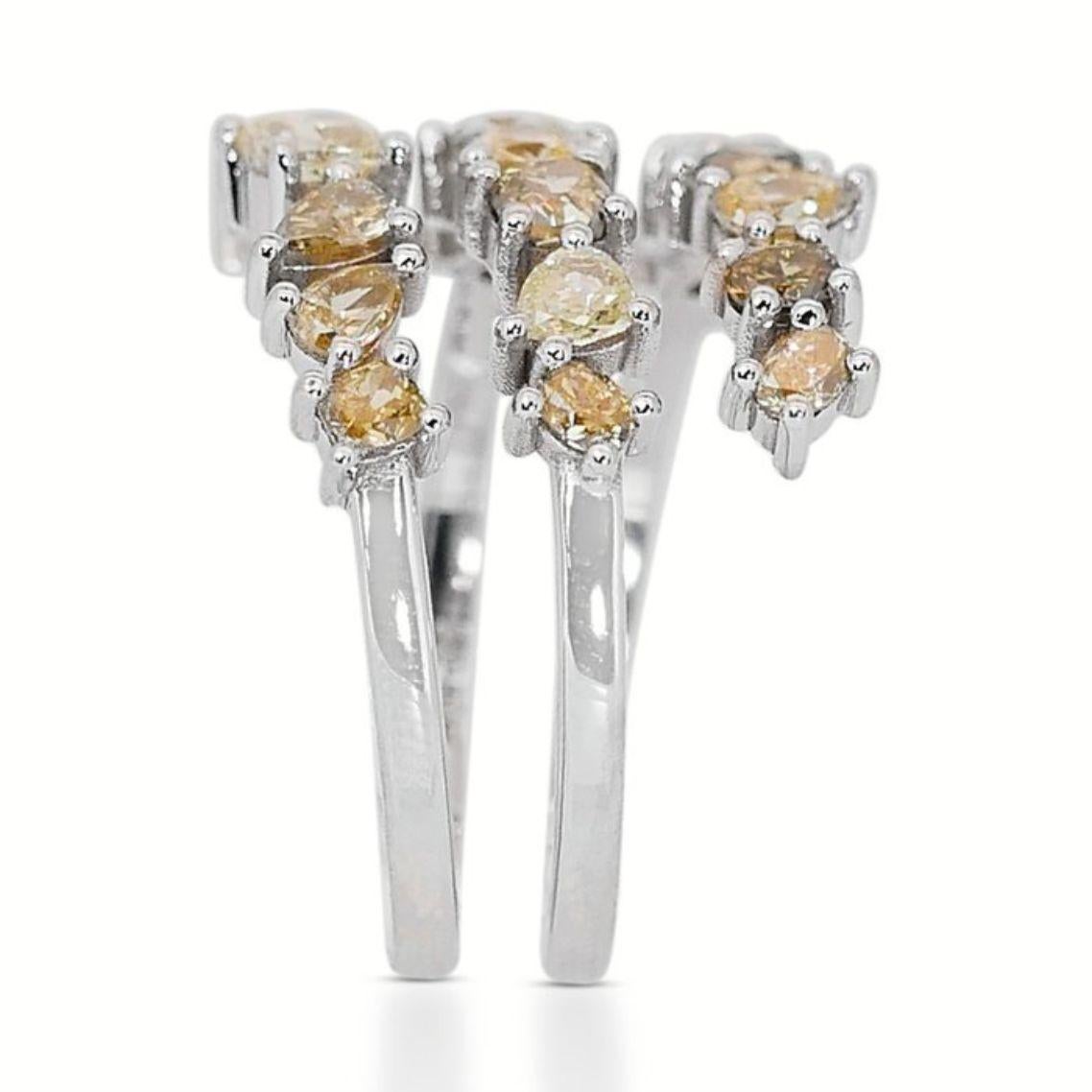 Women's Glamorous 2.25ct Diamond Ring in 18K White Gold  For Sale
