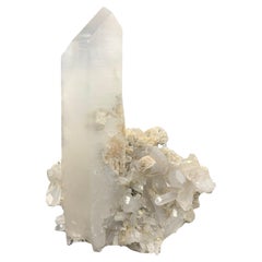 Affascinante mazzo di cristallo di quarzo a punta da 359,99 grammi proveniente dal Pakistan