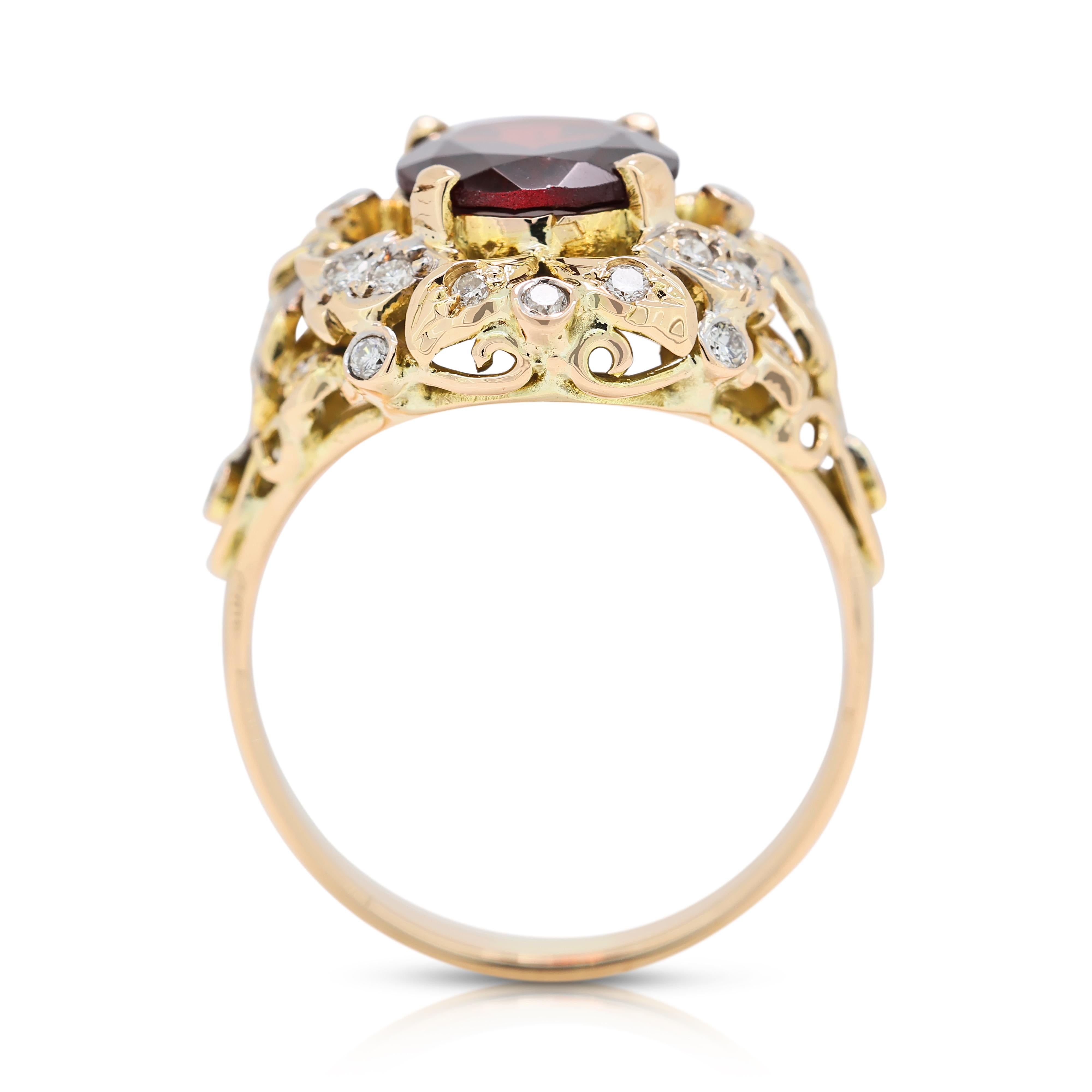 Glamouröser Cluster-Ring aus 18 Karat Gelbgold mit 4,15 Karat Granat und Diamant im Angebot 2