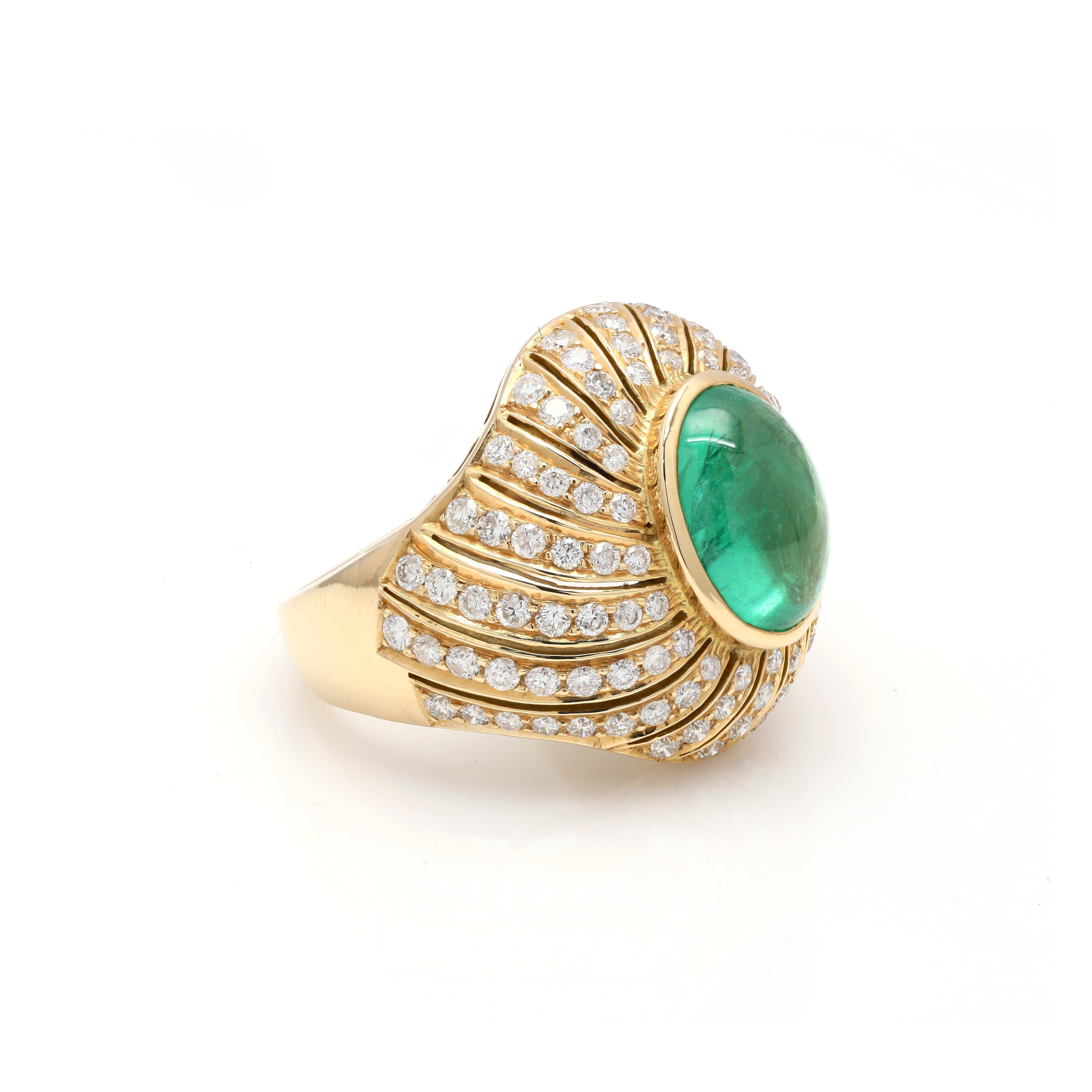 For Sale:  Mesmerizing 4.38 Carat Emerald Cocktail Ring with Diamonds in 18K Yellow Gold 3