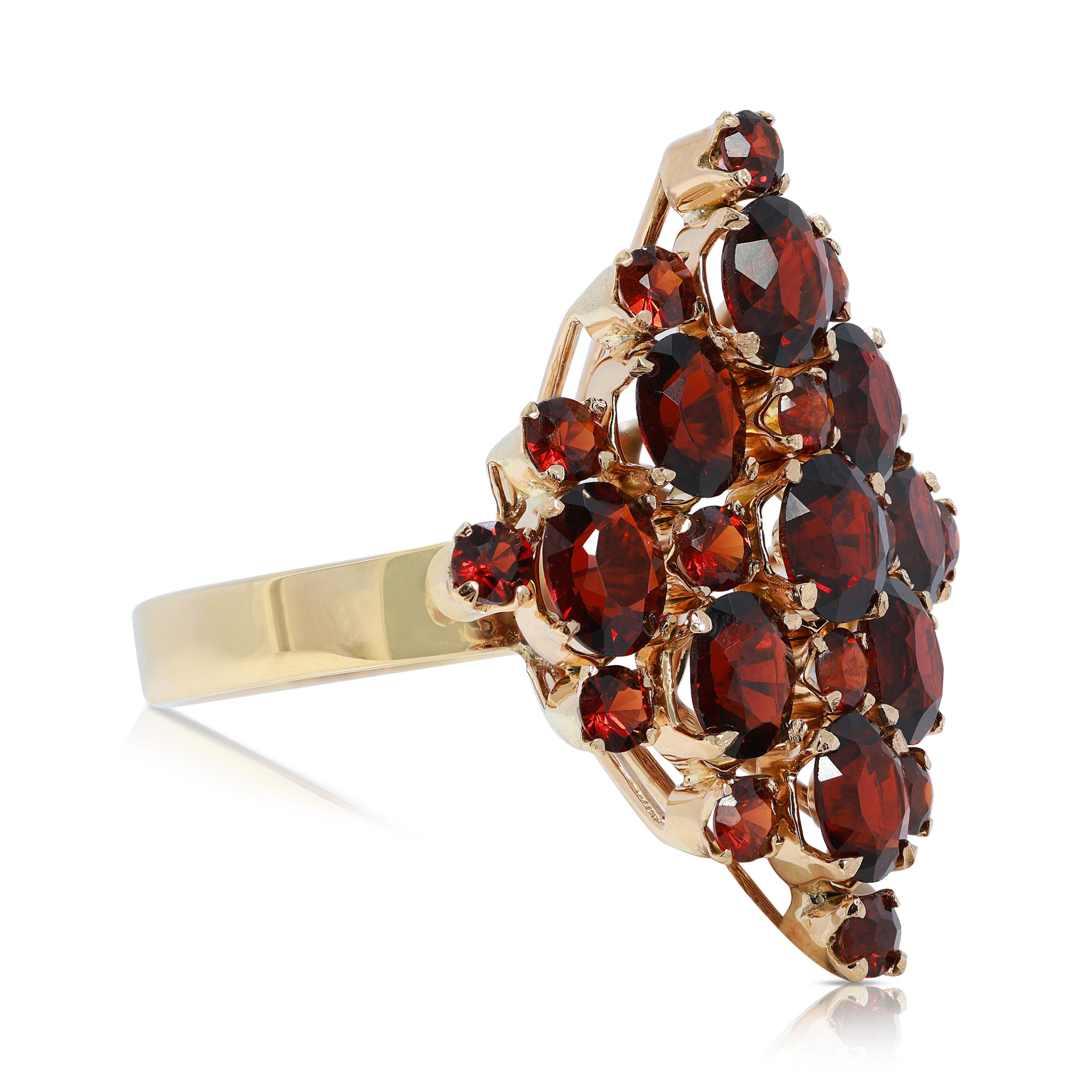 Oval Cut Glamorous 5.62ct Oval and Round Garnet Cocktail Ring in 18K Yellow Gold