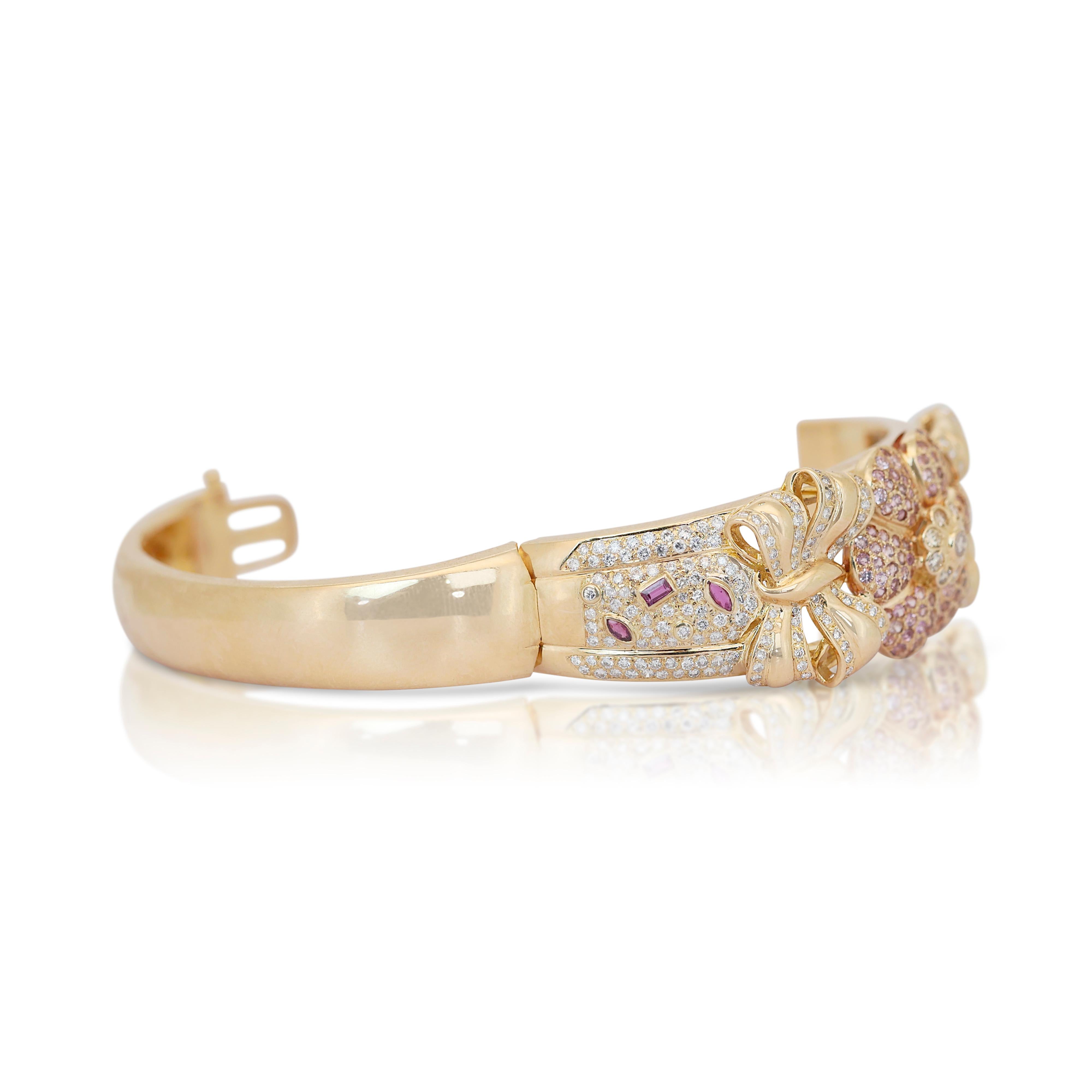 Glamorous 6.23ct Diamond Bracelet in 18k Yellow Gold - IGI Certified For Sale 2