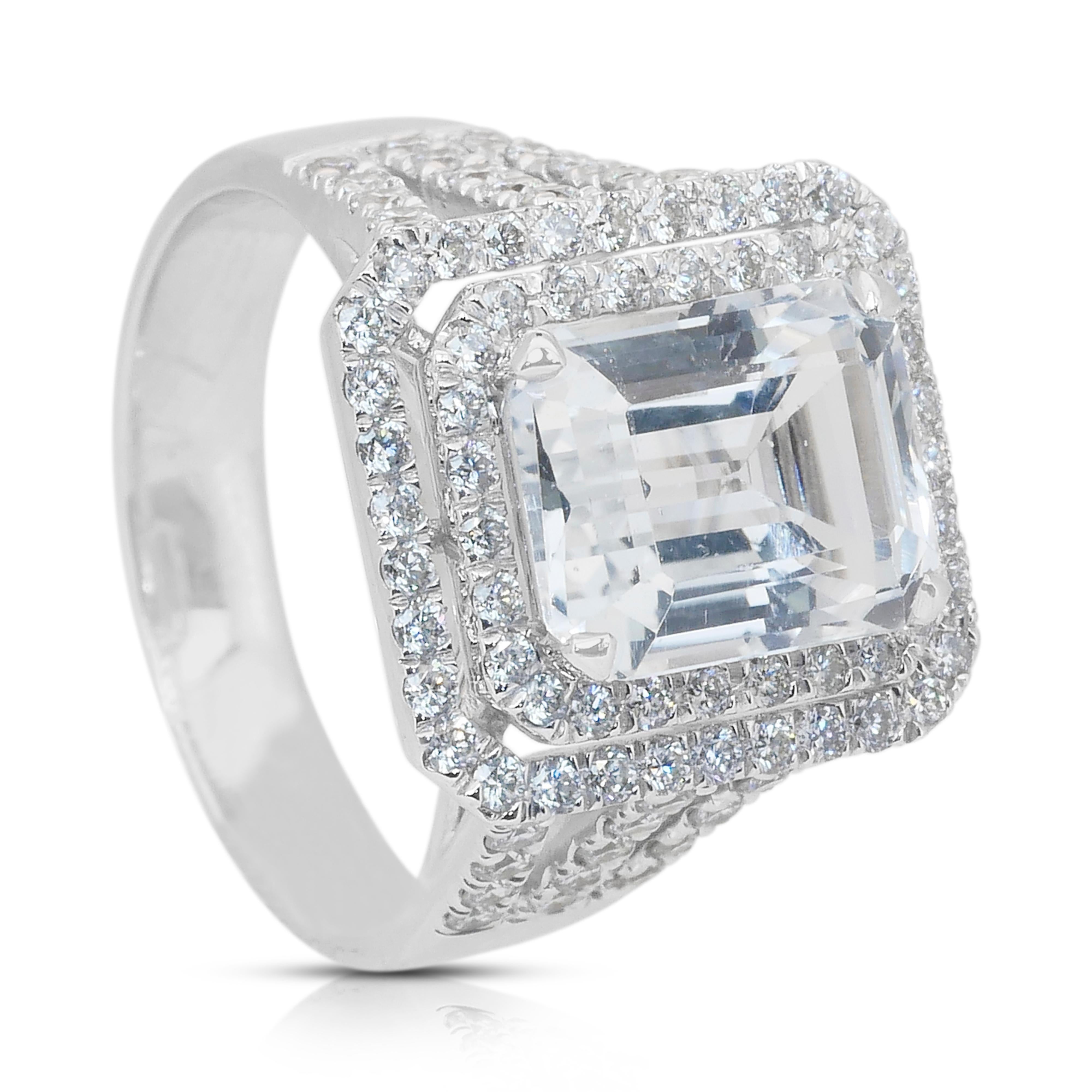Glamorous 7.62ct Topaz and Diamonds Double Halo Ring in 18k White Gold in vendita 2