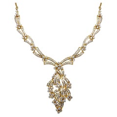 Glamuroso Collar de Diamantes de 9,76ct en Oro Amarillo de 18k - Certificado IGI