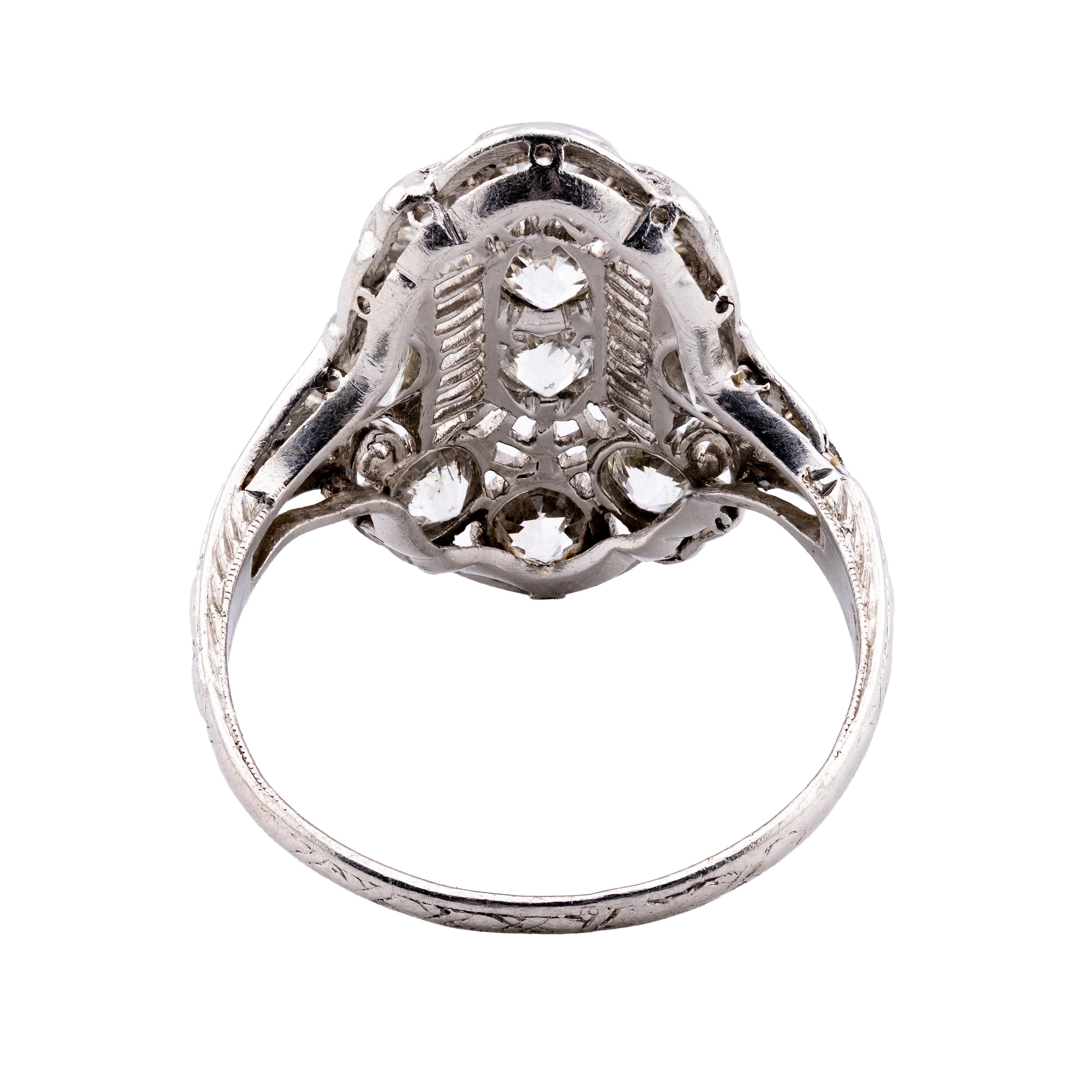 Donna Anello da cocktail con diamante Art Deco da 2,00 CTW in platino in vendita