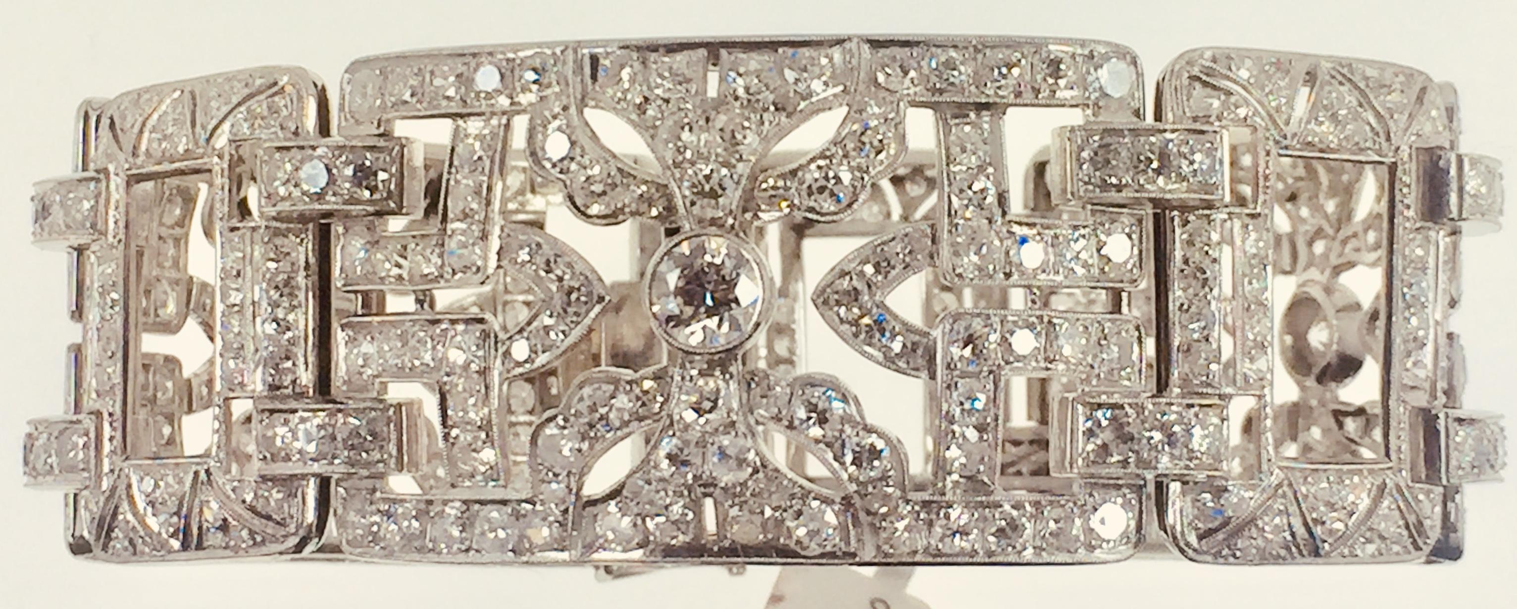 Round Cut Glamorous Art Deco Diamond Platinum Bracelet For Sale