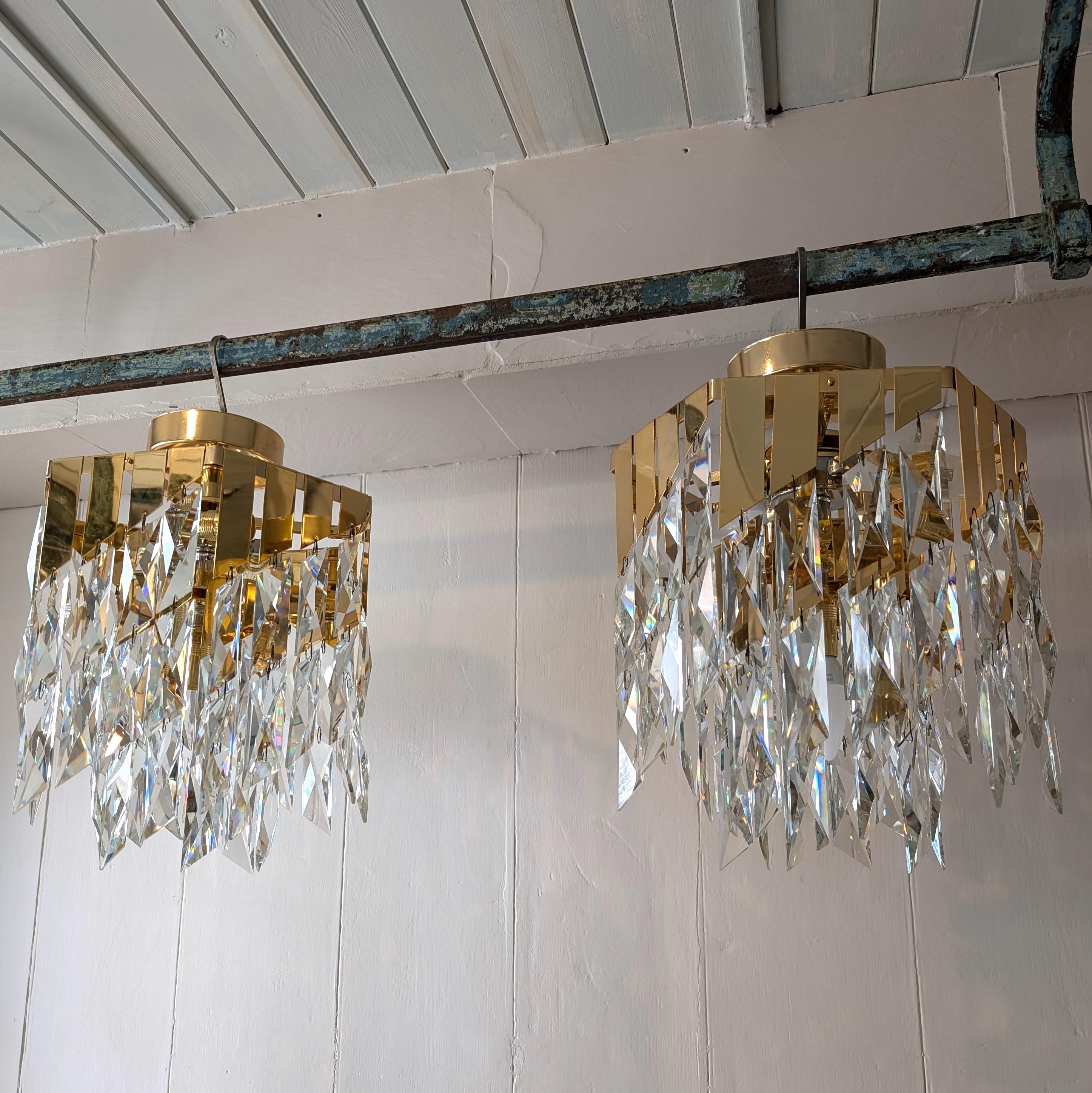 American Vintage cut glass rhomboid & gold metal 1980s chandelier