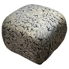 Glamorous Damask Pouf Ottoman in Silver & Black – Vintage Style Statement Piece