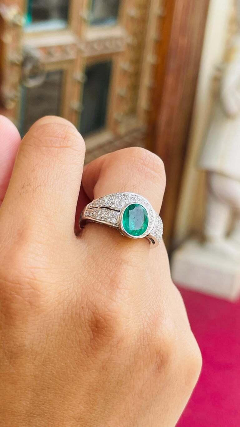 For Sale:  Glamorous Emerald Diamond Wedding Ring Gift in 18k Solid White Gold 12