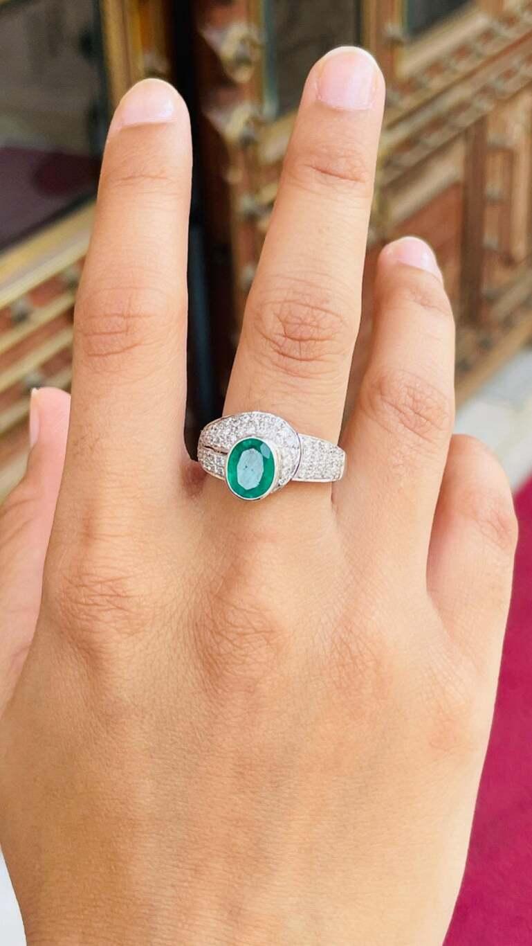 For Sale:  Glamorous Emerald Diamond Wedding Ring Gift in 18k Solid White Gold 13