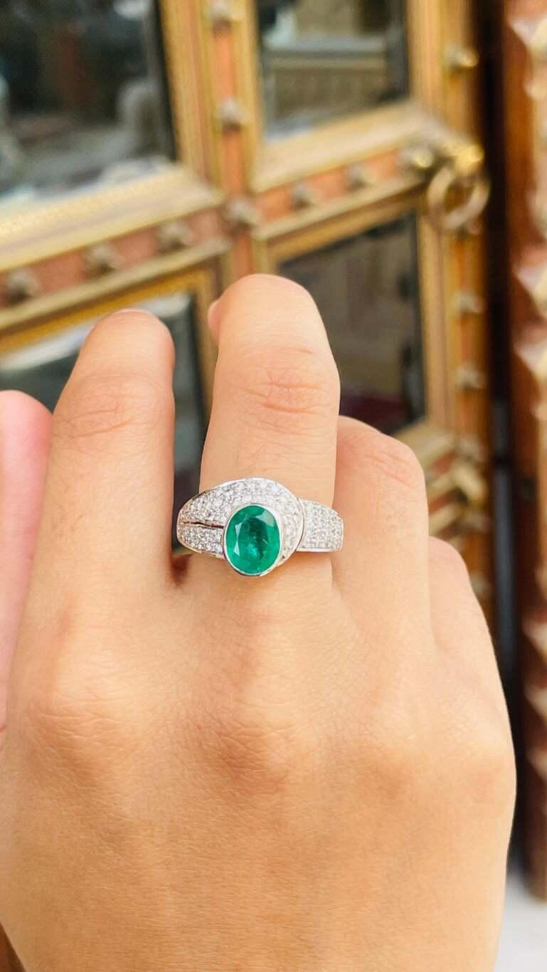 For Sale:  Glamorous Emerald Diamond Wedding Ring Gift in 18k Solid White Gold 16
