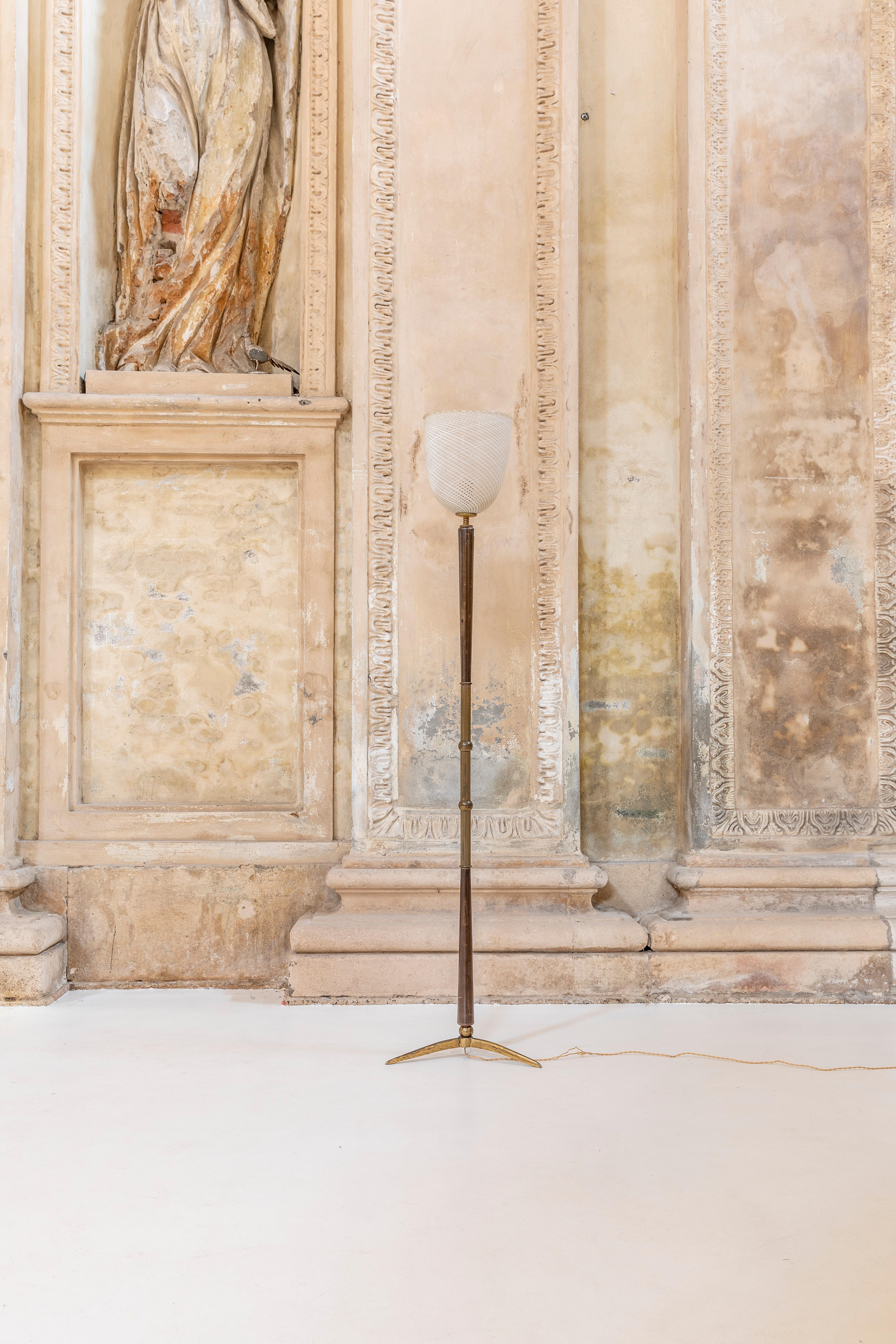 Brass Glamorous Floor Lamp Attributed to Osvaldo Borsani