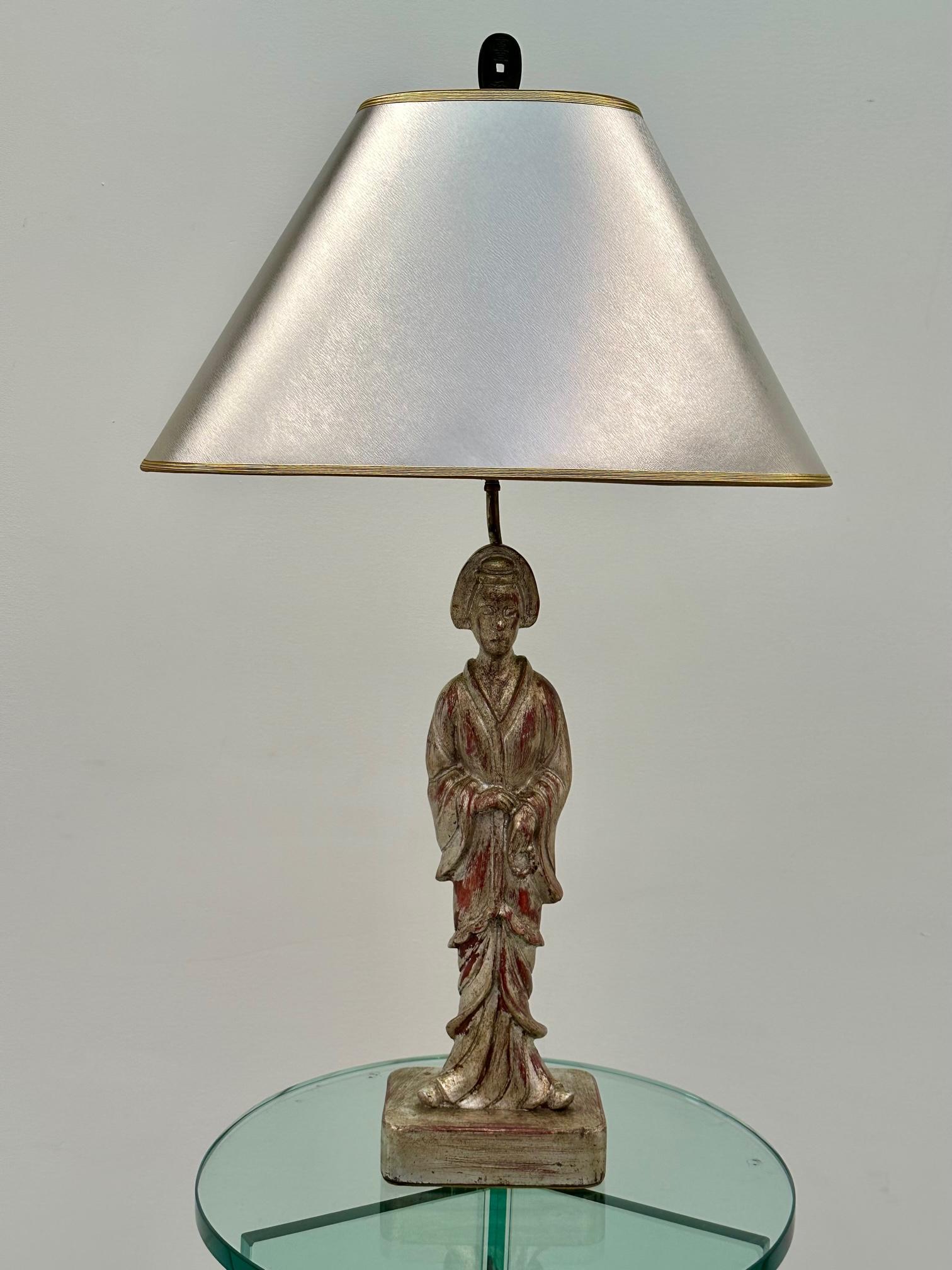 Mid-20th Century Glamorous Hand Carved Figural Silverleaf Table Lamp in the Style of James Mont For Sale