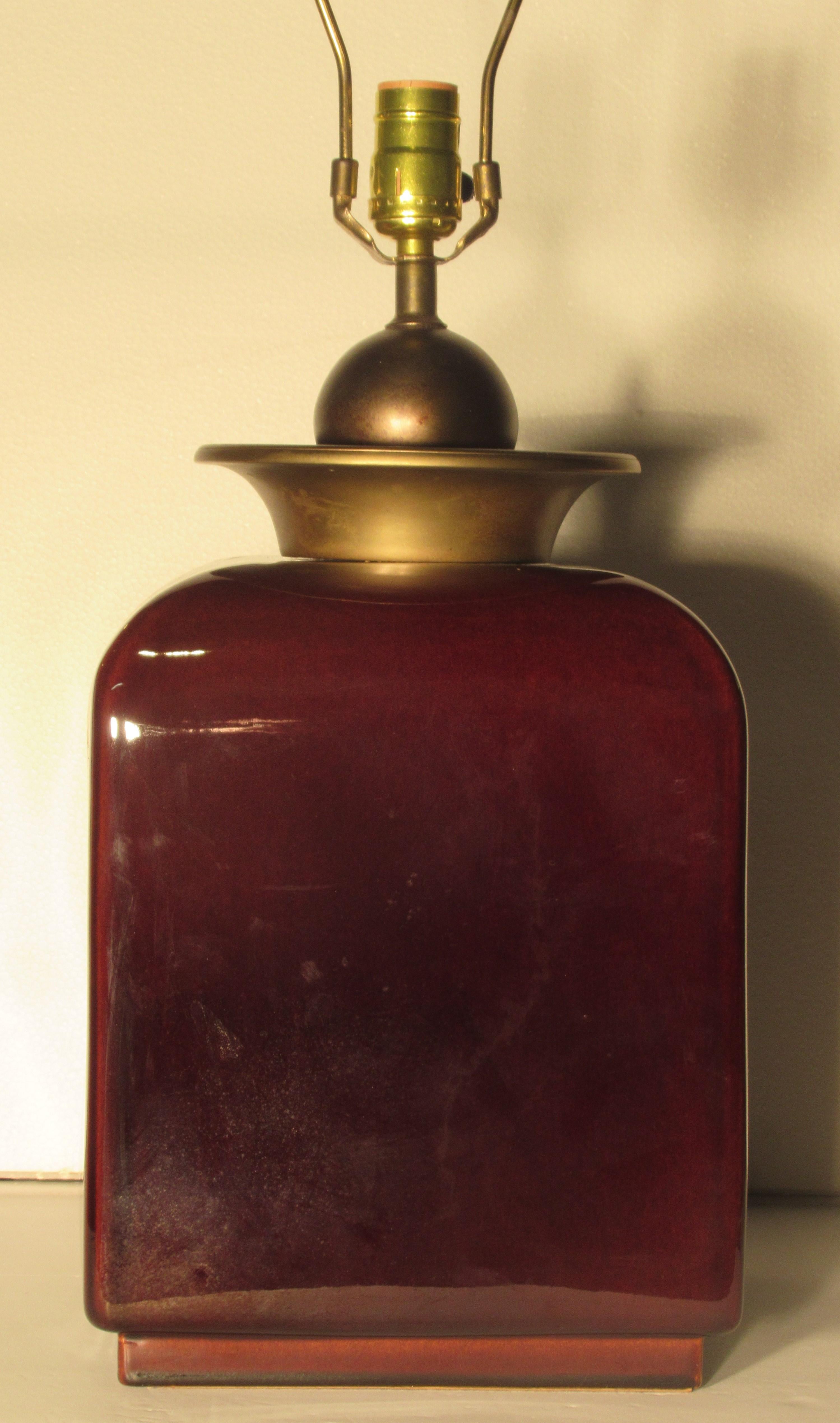 Hollywood Regency Oxblood Glaze Ceramic Lamp In Good Condition In Rochester, NY