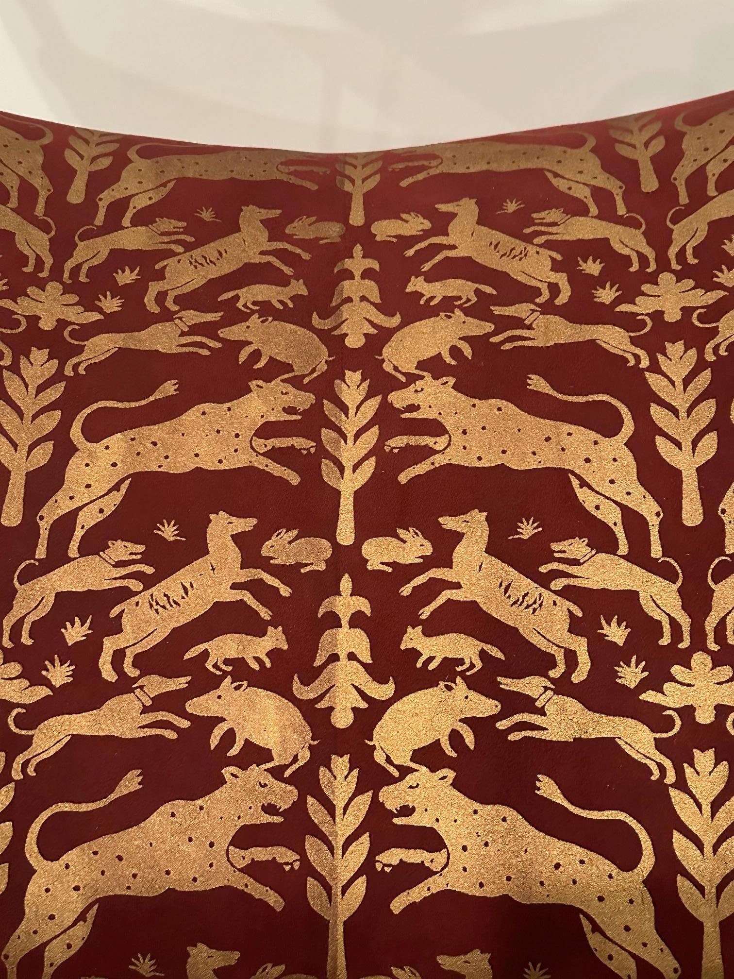 Glamorous Hollywood Regency Italian Brass Bench with Printed Leather Upholstery For Sale 1