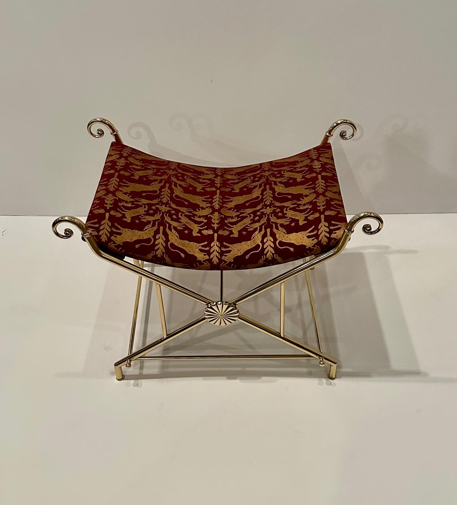 Glamorous Hollywood Regency Italian Brass Bench with Printed Leather Upholstery For Sale 4