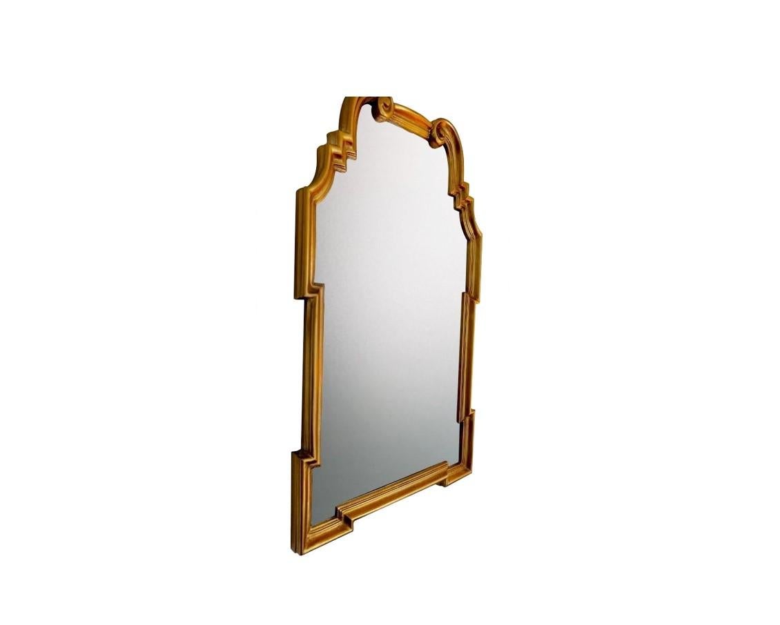 Doré Paire de miroirs glamour en bois doré La Barge de style Hollywood Regency en vente
