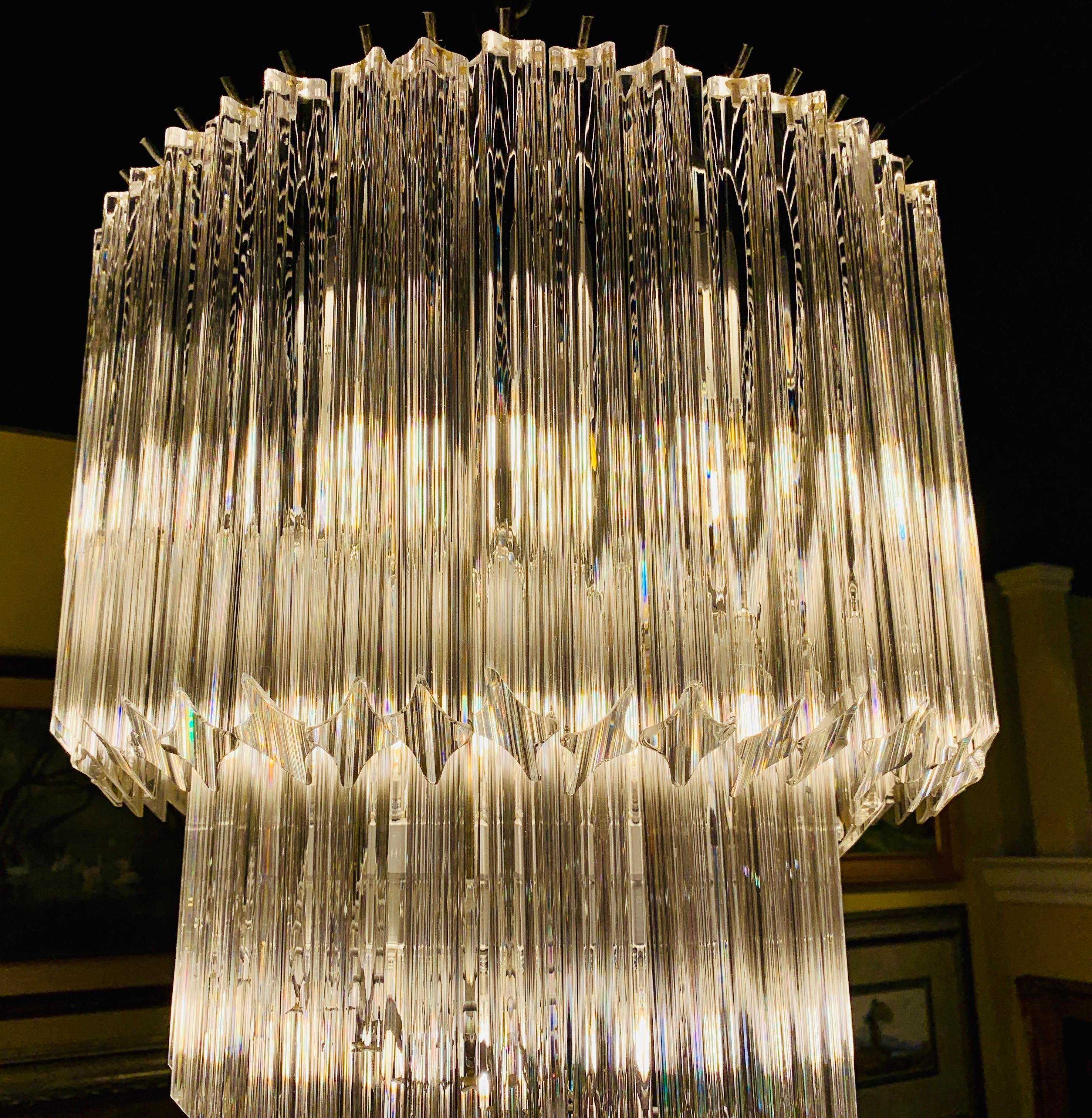 Glamorous Italian Midcentury Five-Tier Spiral Murano Glass Prism Chandelier In Good Condition For Sale In Tustin, CA
