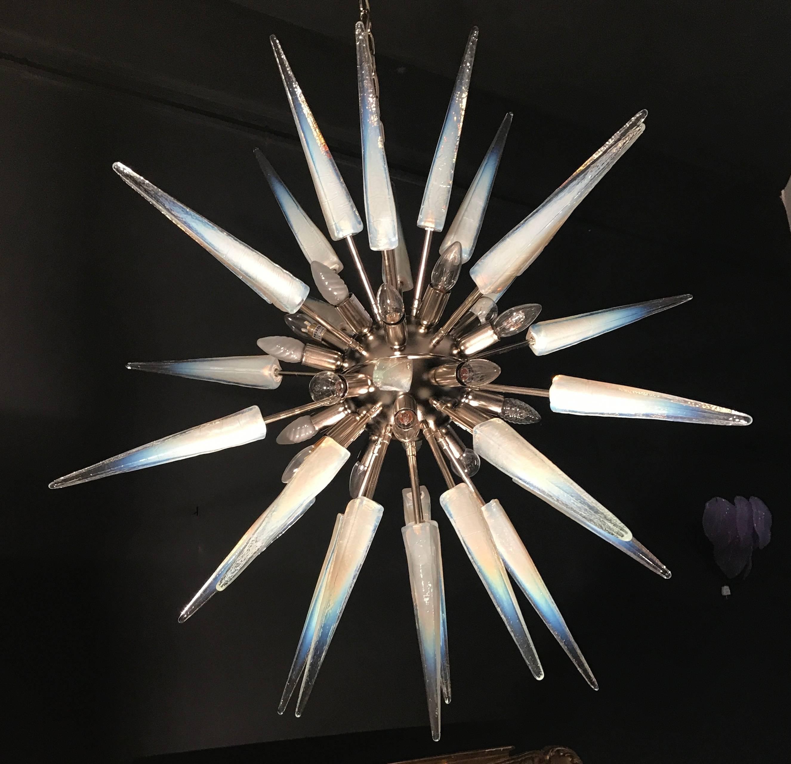 Glamorous Modern Italian Murano Glass Sputnik Fixture For Sale 5