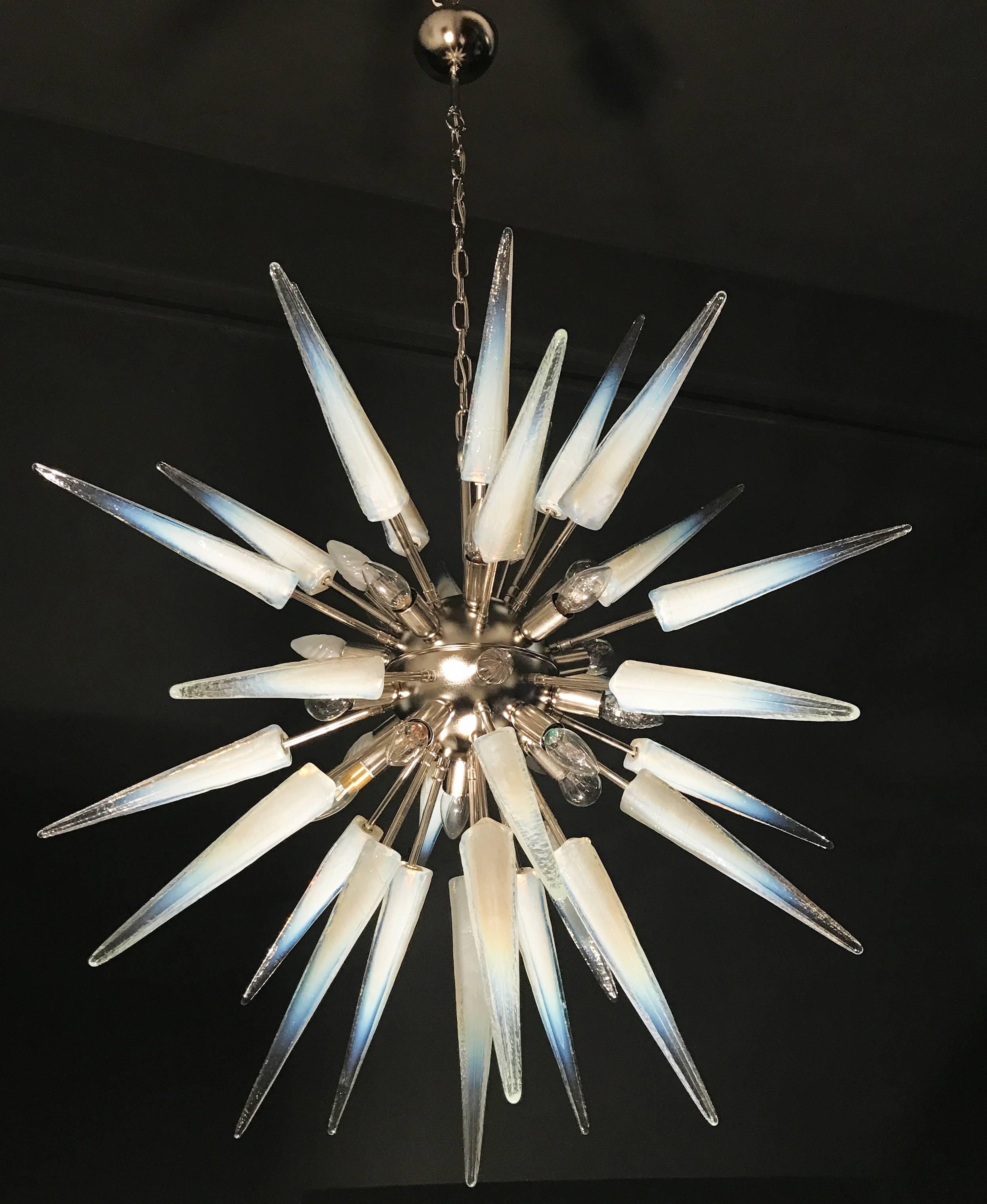 Blown Glass Glamorous Modern Italian Murano Glass Sputnik Fixture For Sale
