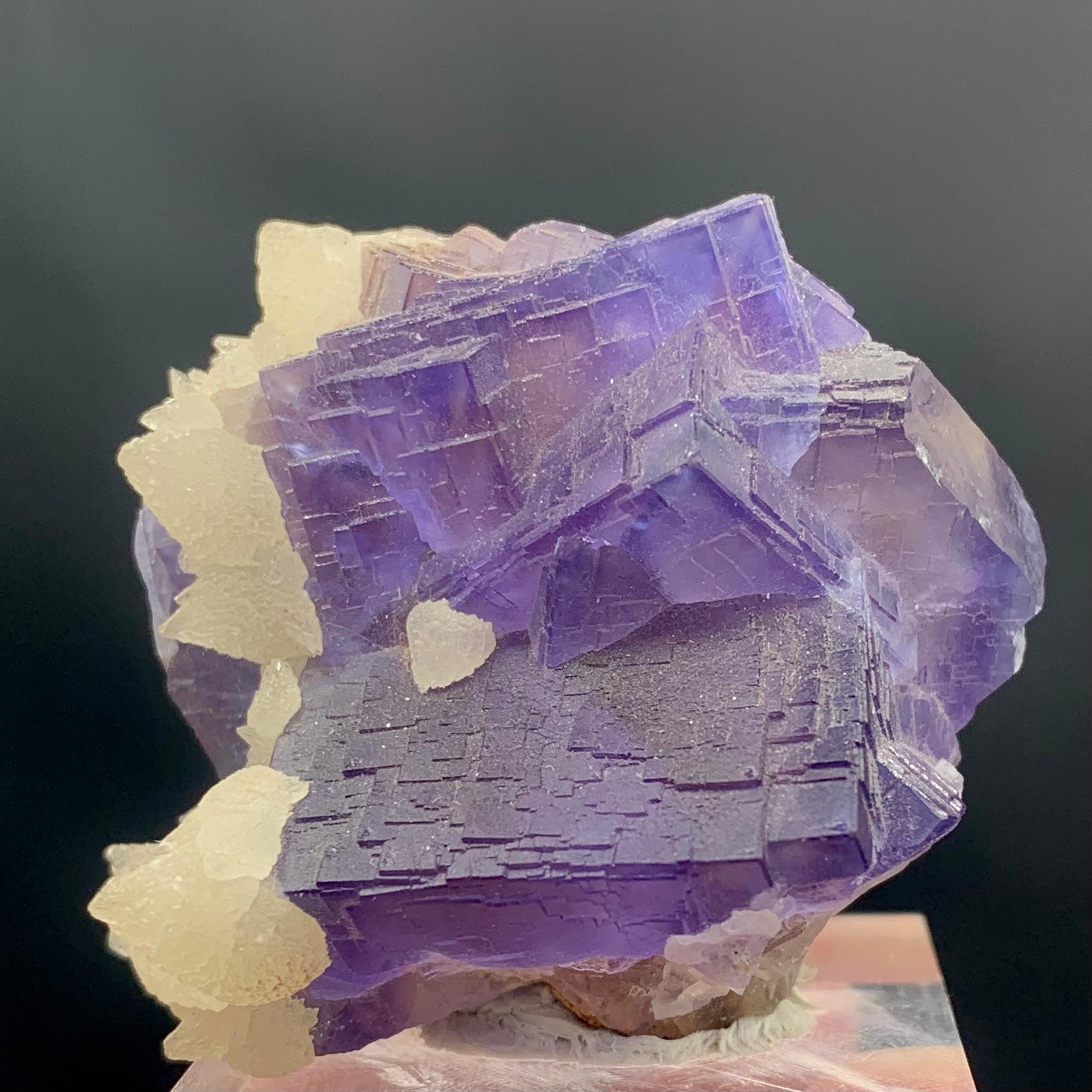 Glamorous Natural Purple Cubic Fluorite with Dog Tooth Calcite Specimen In Good Condition For Sale In Peshawar, PK