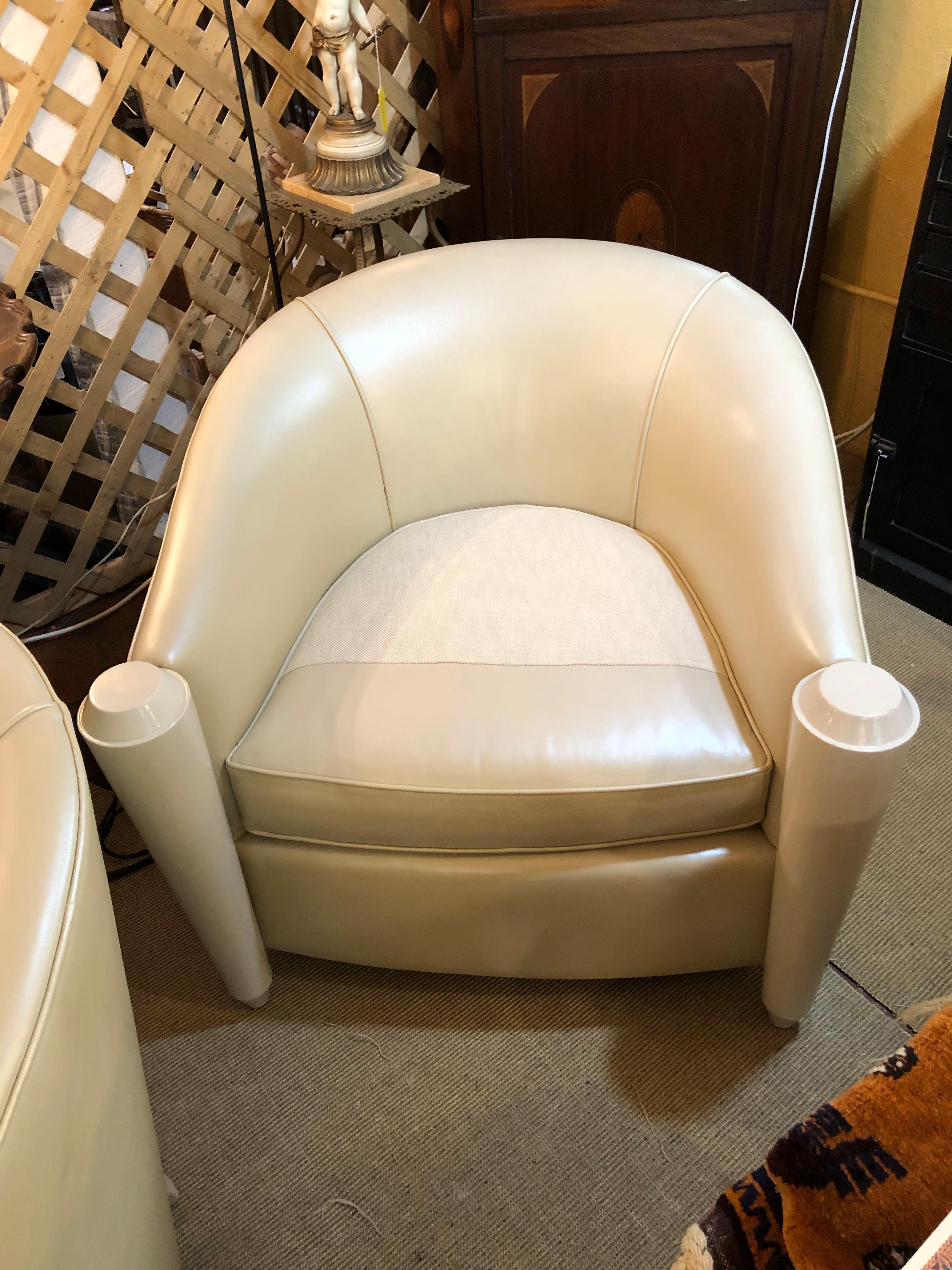 Glamorous Pair Mid Century Modern Cream Leather and Lacquered Wood Club Chairs For Sale 4