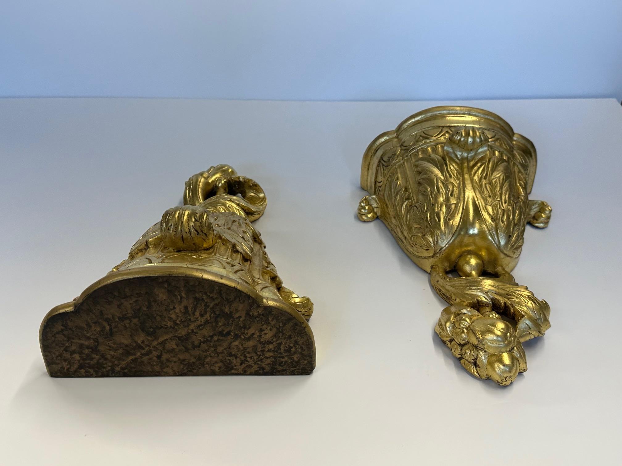 Glamorous Pair of Heavily Gilded Carved Wood Italian Wall Brackets For Sale 6