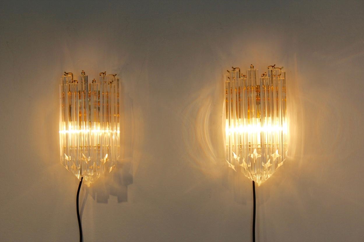 Glamorous Pair of Novaresi Brass and Murano Glass Sconces, Italy In Good Condition In Voorburg, NL
