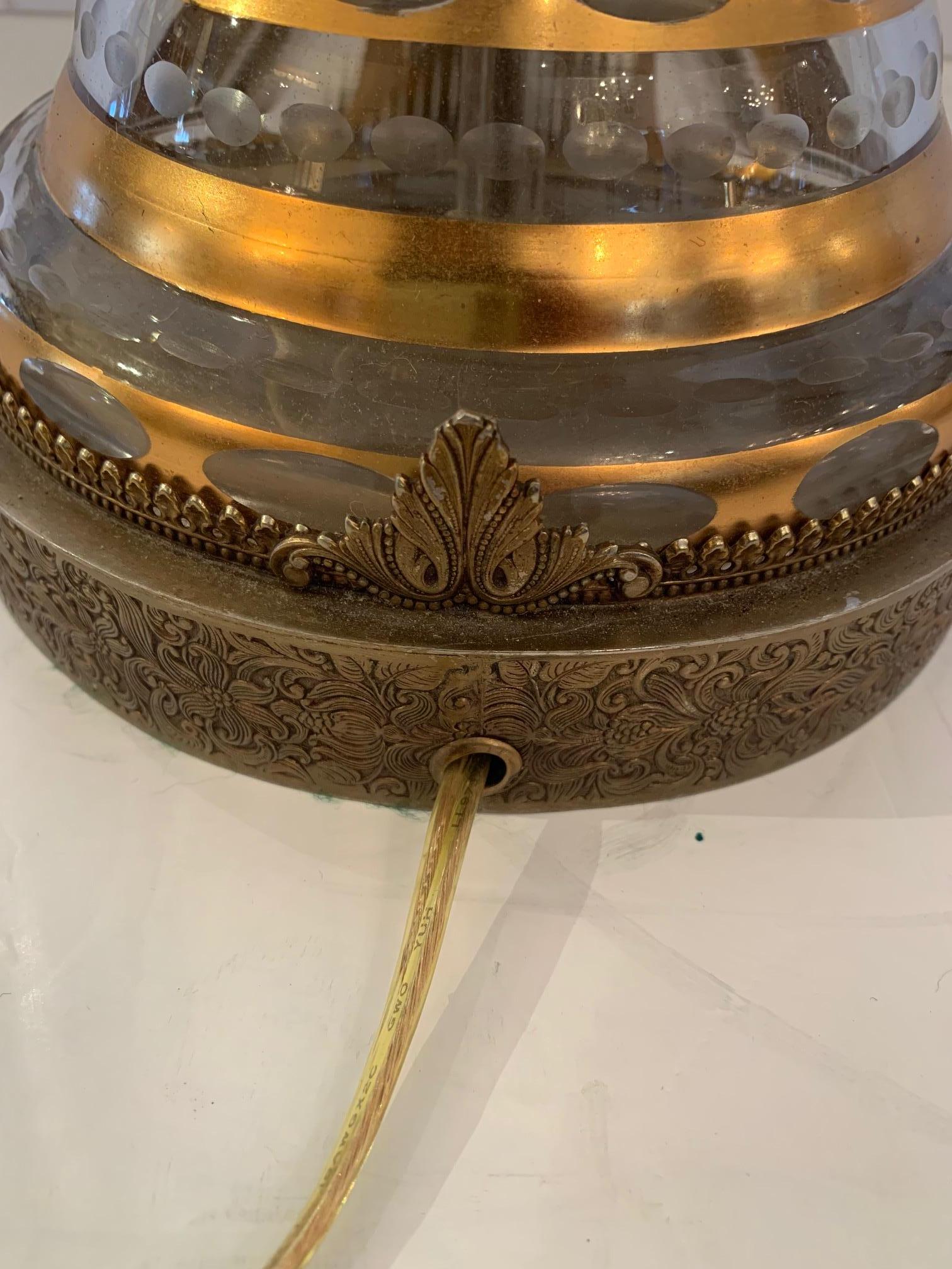 Glamurosa Pareja de Lámparas de Mesa de Cristal Vintage en venta 4