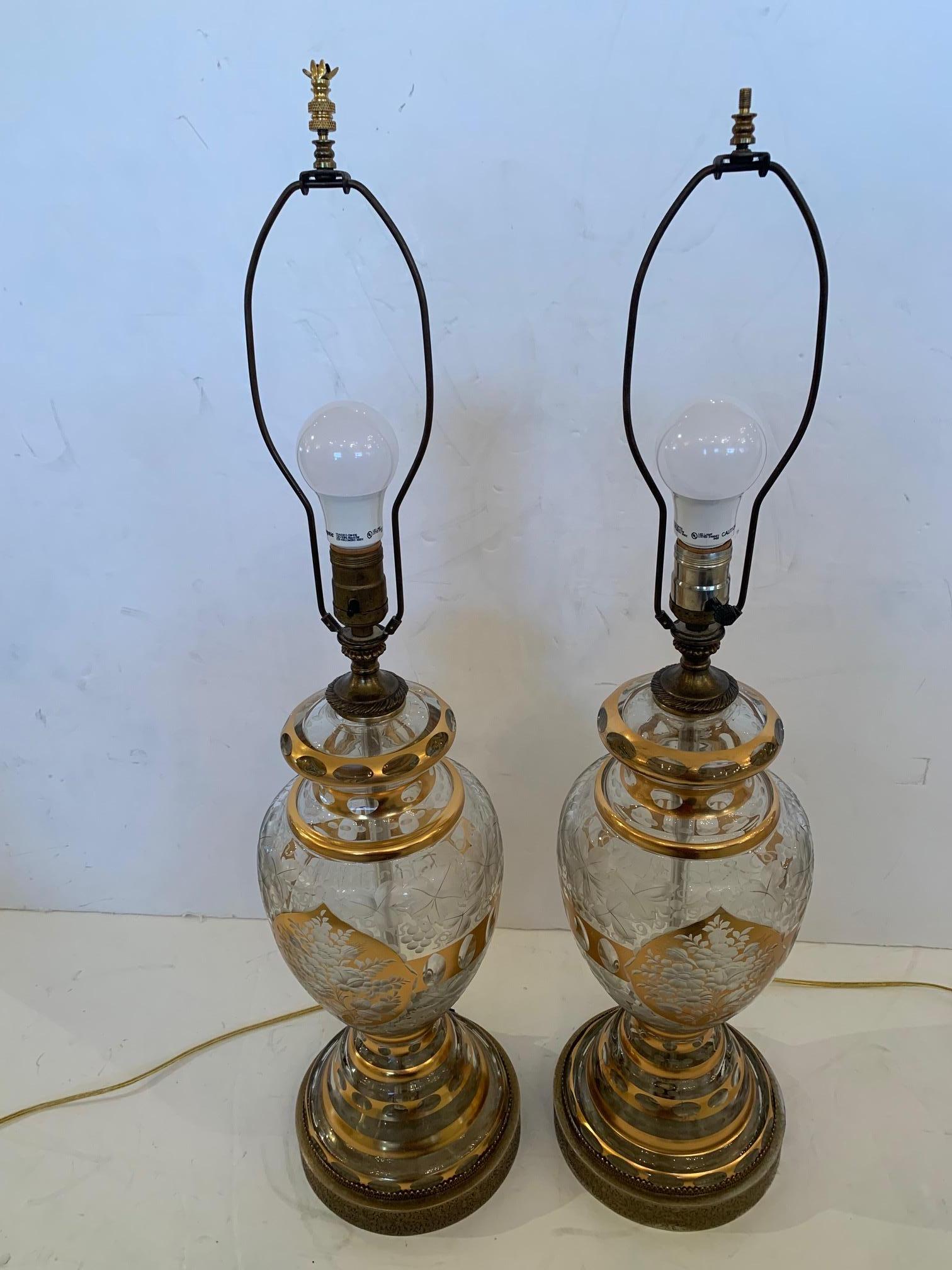 Glamurosa Pareja de Lámparas de Mesa de Cristal Vintage Estadounidense en venta