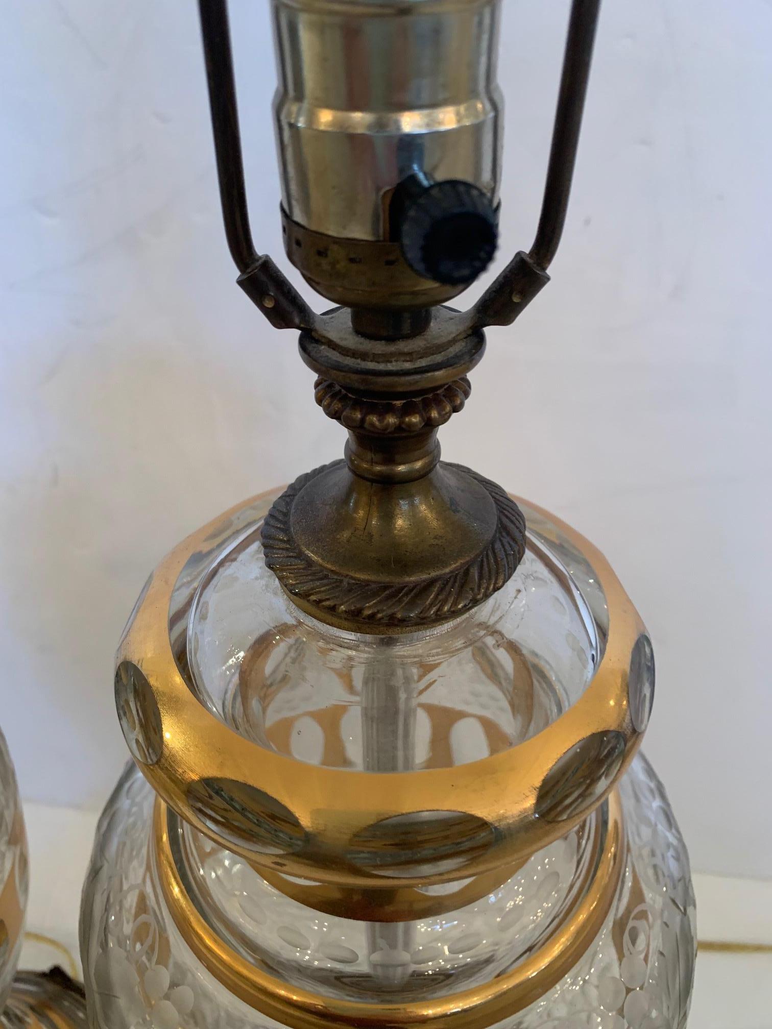 Glamurosa Pareja de Lámparas de Mesa de Cristal Vintage Metal en venta