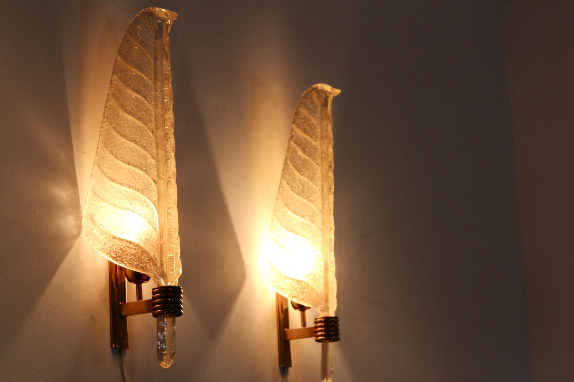 Glamorous Pair of Xl Murano 24kt Gold Flaked Glass Leaf Sconces, Barovier & Toso 3
