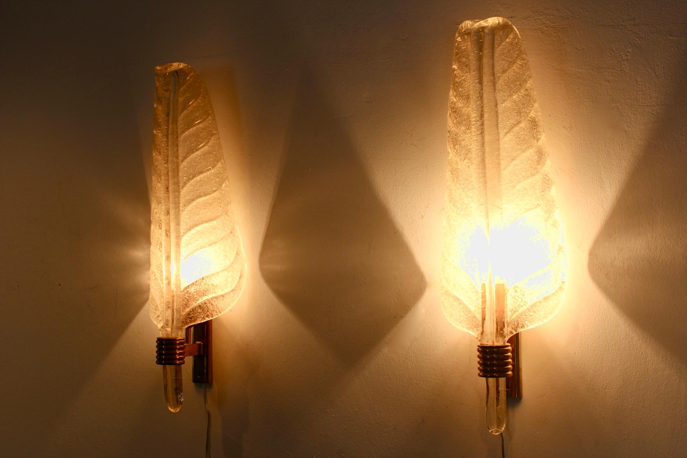 Glamorous Pair of Xl Murano 24kt Gold Flaked Glass Leaf Sconces, Barovier & Toso 1