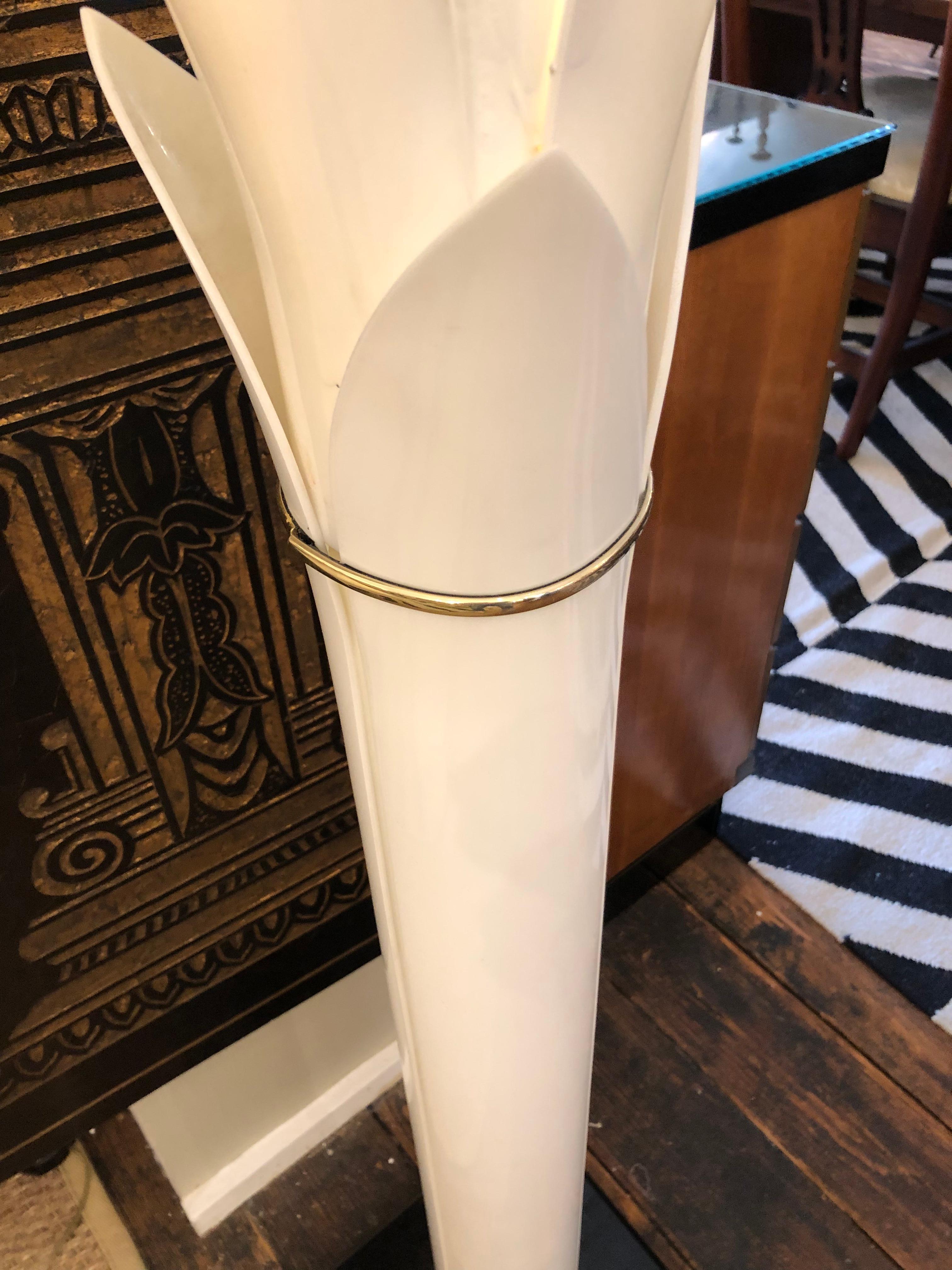 Late 20th Century Glamorous Pair Roger Rougier Life Size Moulded White Acrylic Petal Floor Lamps For Sale
