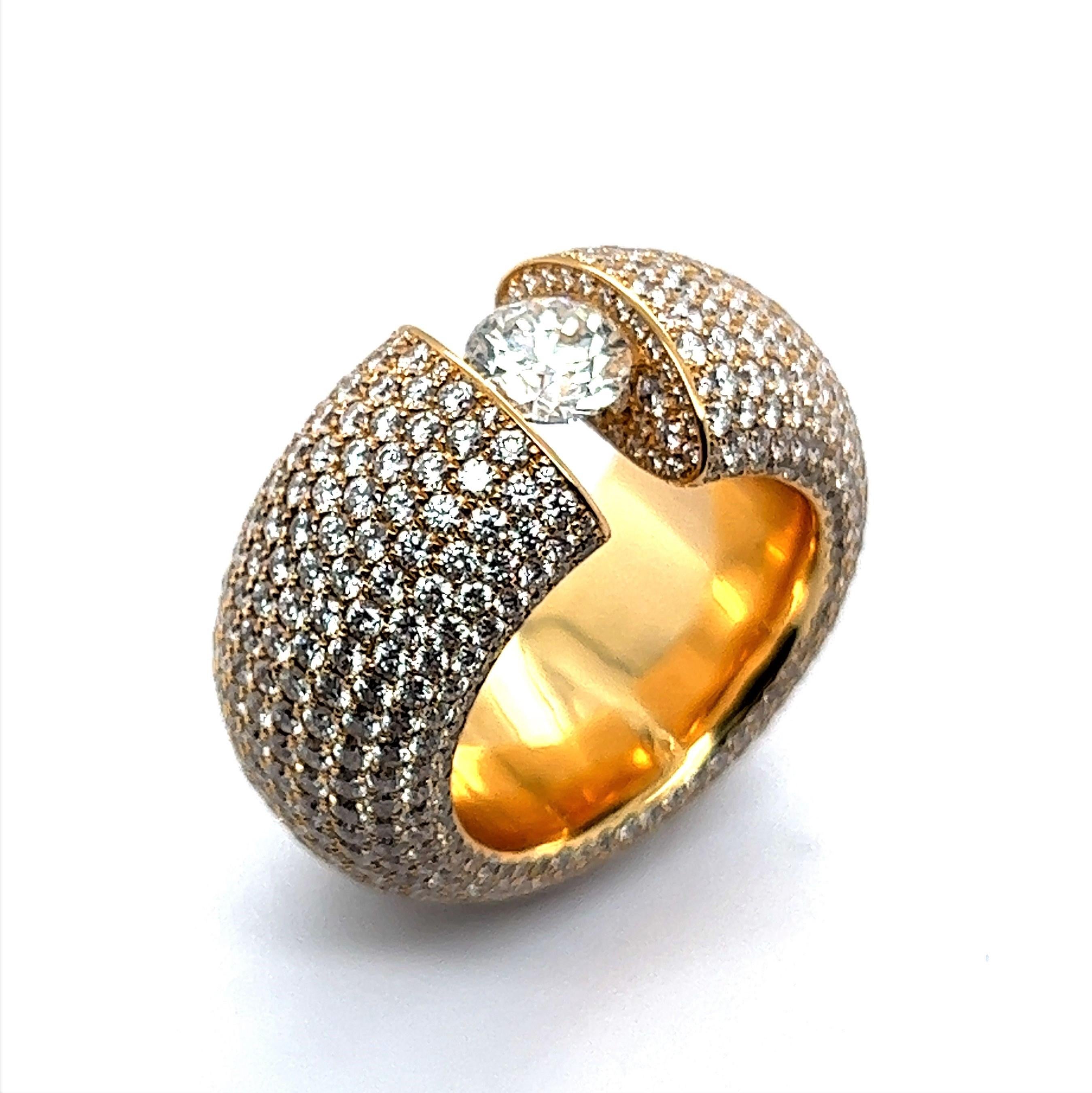 Brilliant Cut Glamorous Pave Diamond Ring in 18 Karat Yellow Gold For Sale