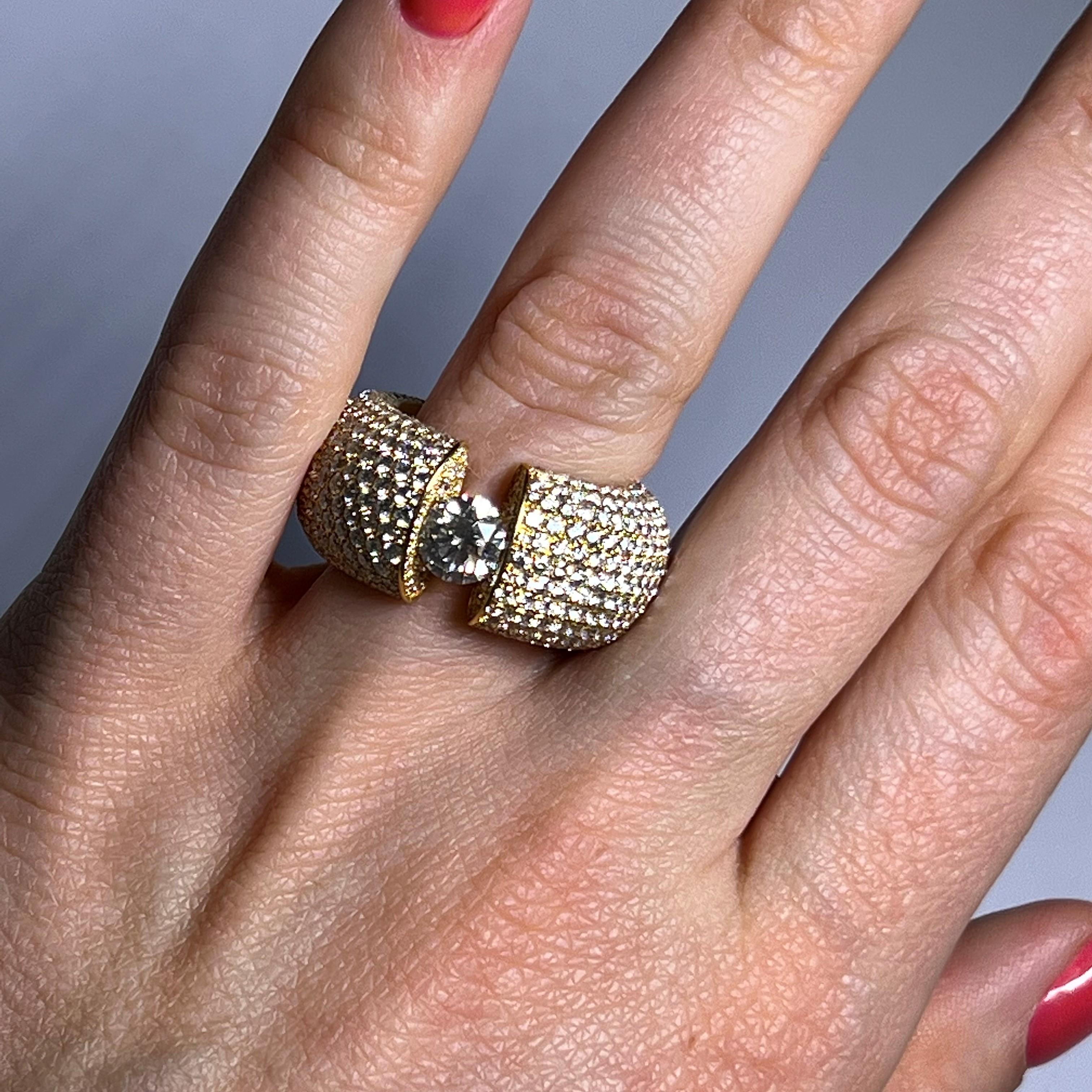 Glamorous Pave Diamond Ring in 18 Karat Yellow Gold For Sale 1