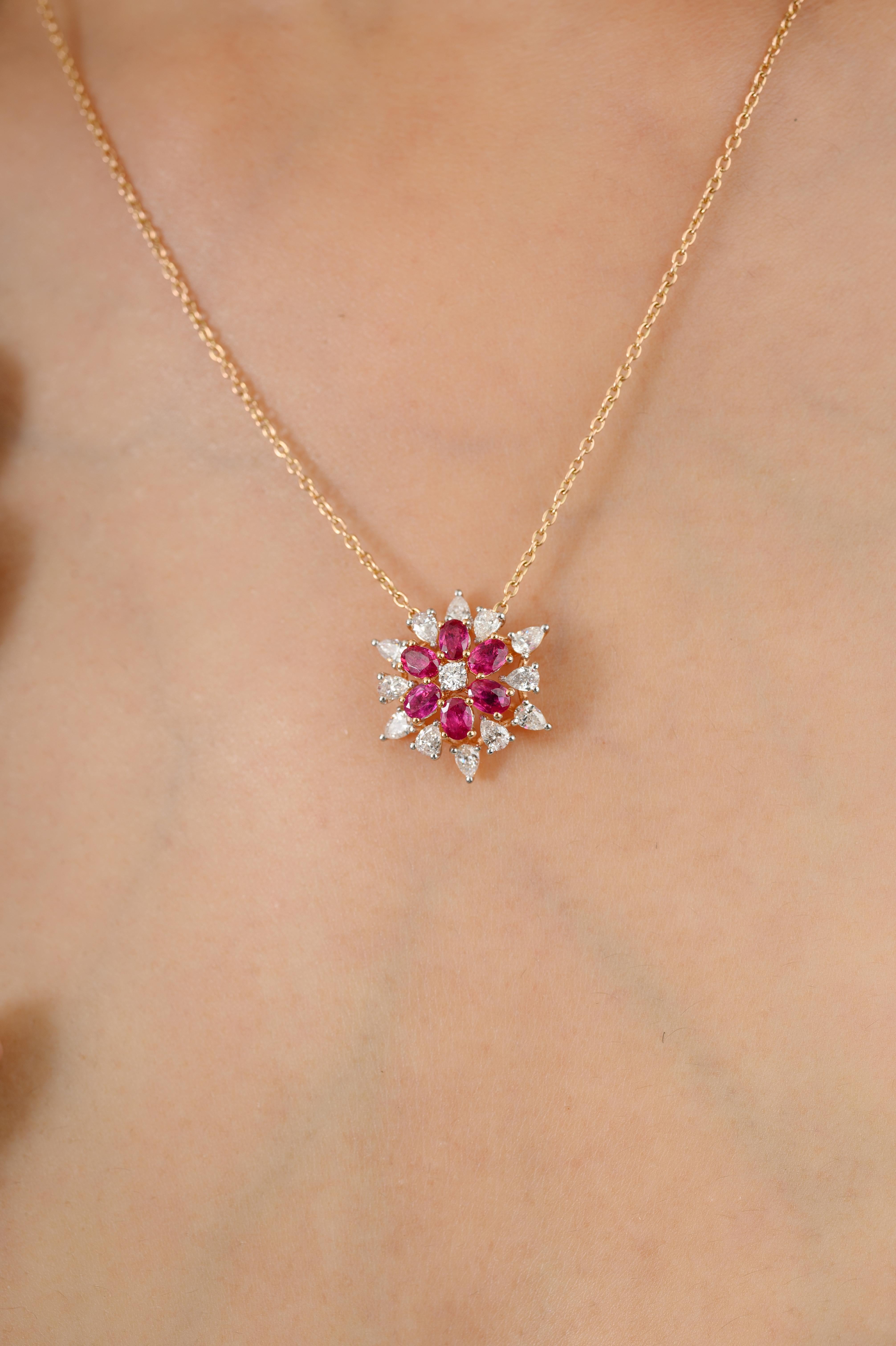 Taglio ovale Collana a catena con ciondolo con diamante e rubino in oro rosa massiccio 18 carati in vendita