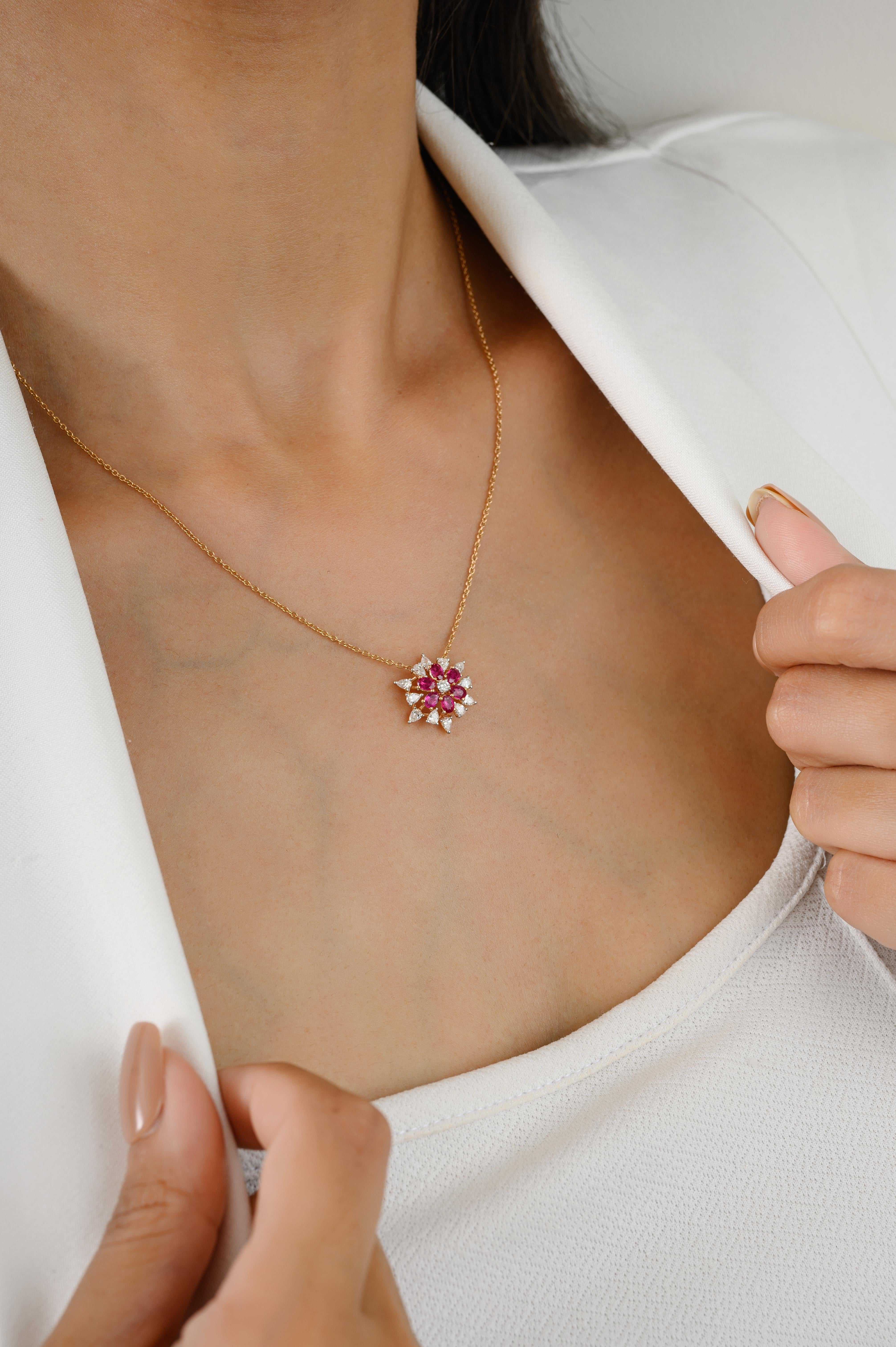 Donna Collana a catena con ciondolo con diamante e rubino in oro rosa massiccio 18 carati in vendita