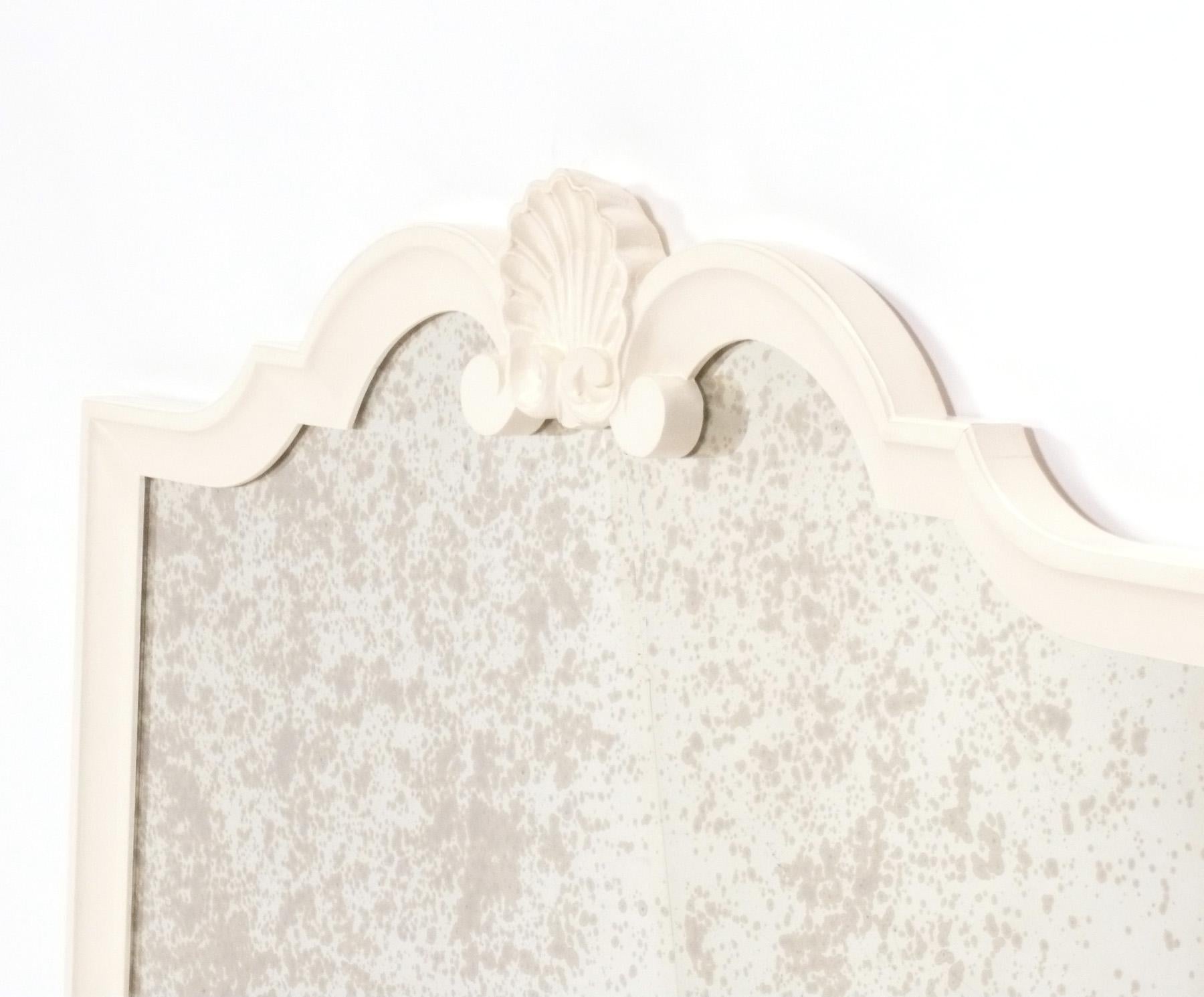 Glamouröser Shell Crest Spiegel 51,5