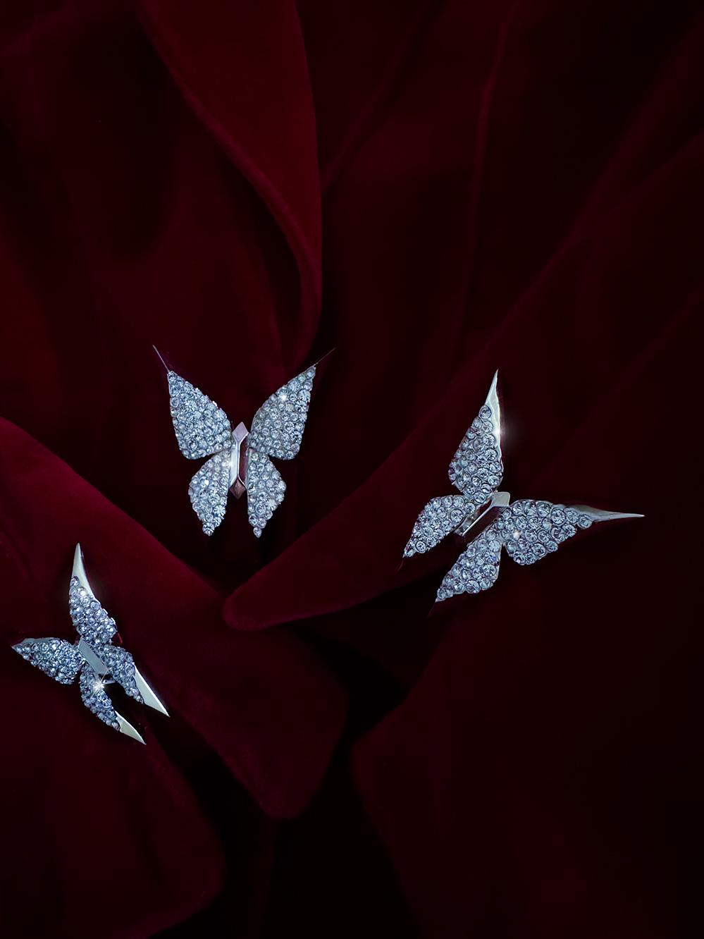 Donna Completo glamour Thierry Mugler in velluto rosso con farfalla, giacca, gonna e abito in vendita